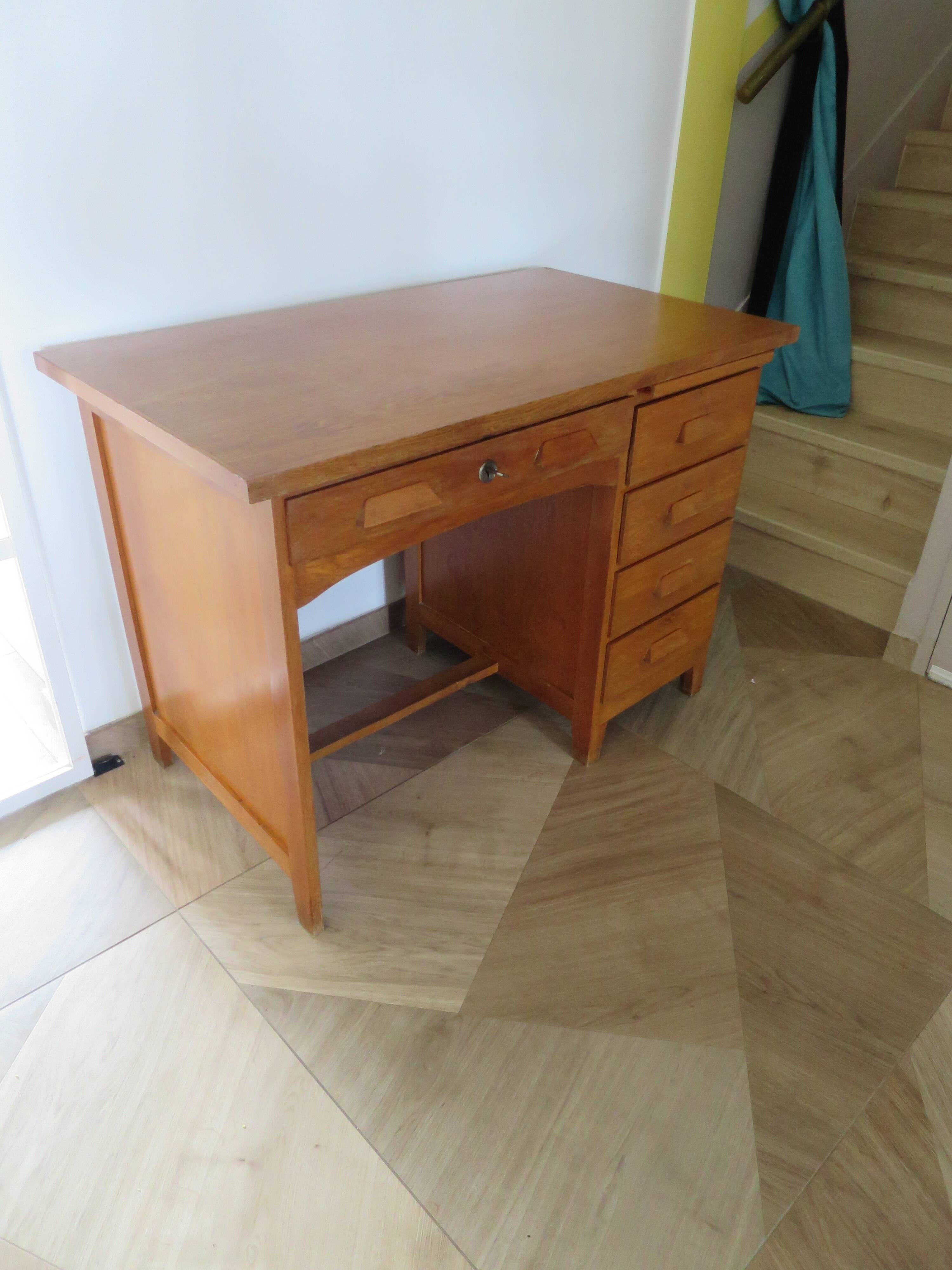 Vintage modernist desk - 5 drawers - shelf - 1950s - closure mechanism