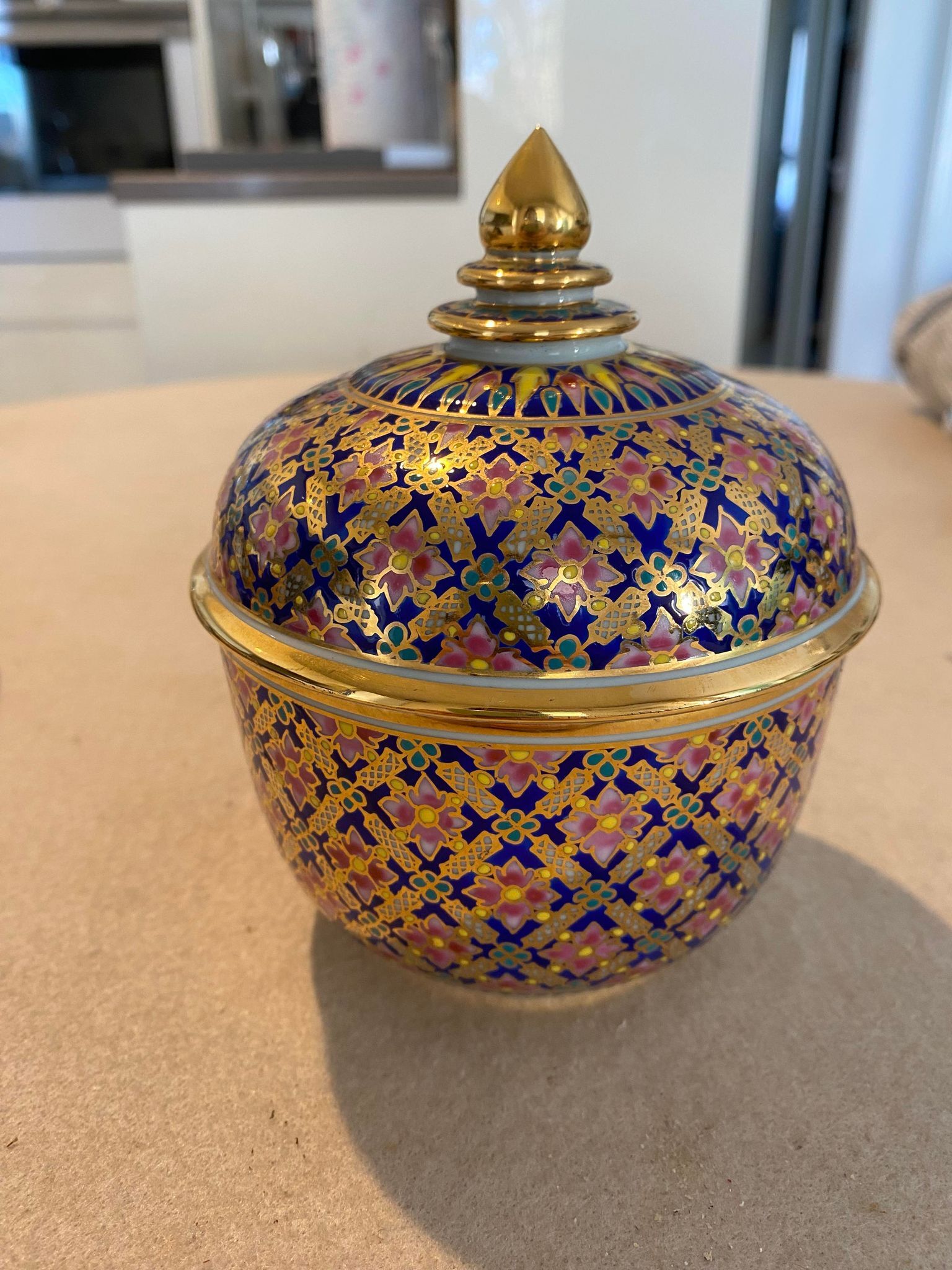 Jewelry box