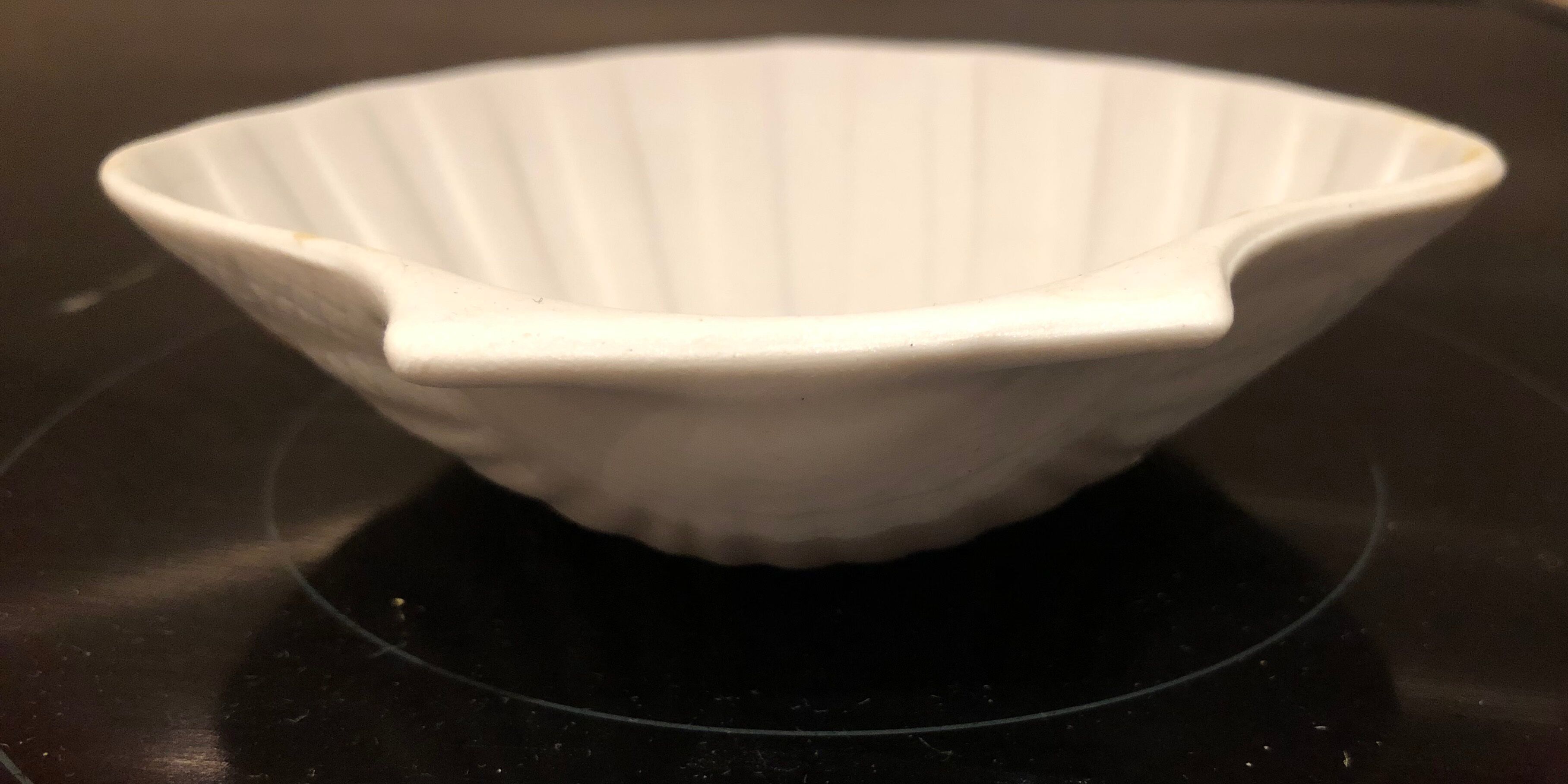 Set of 6 ceramic shells
