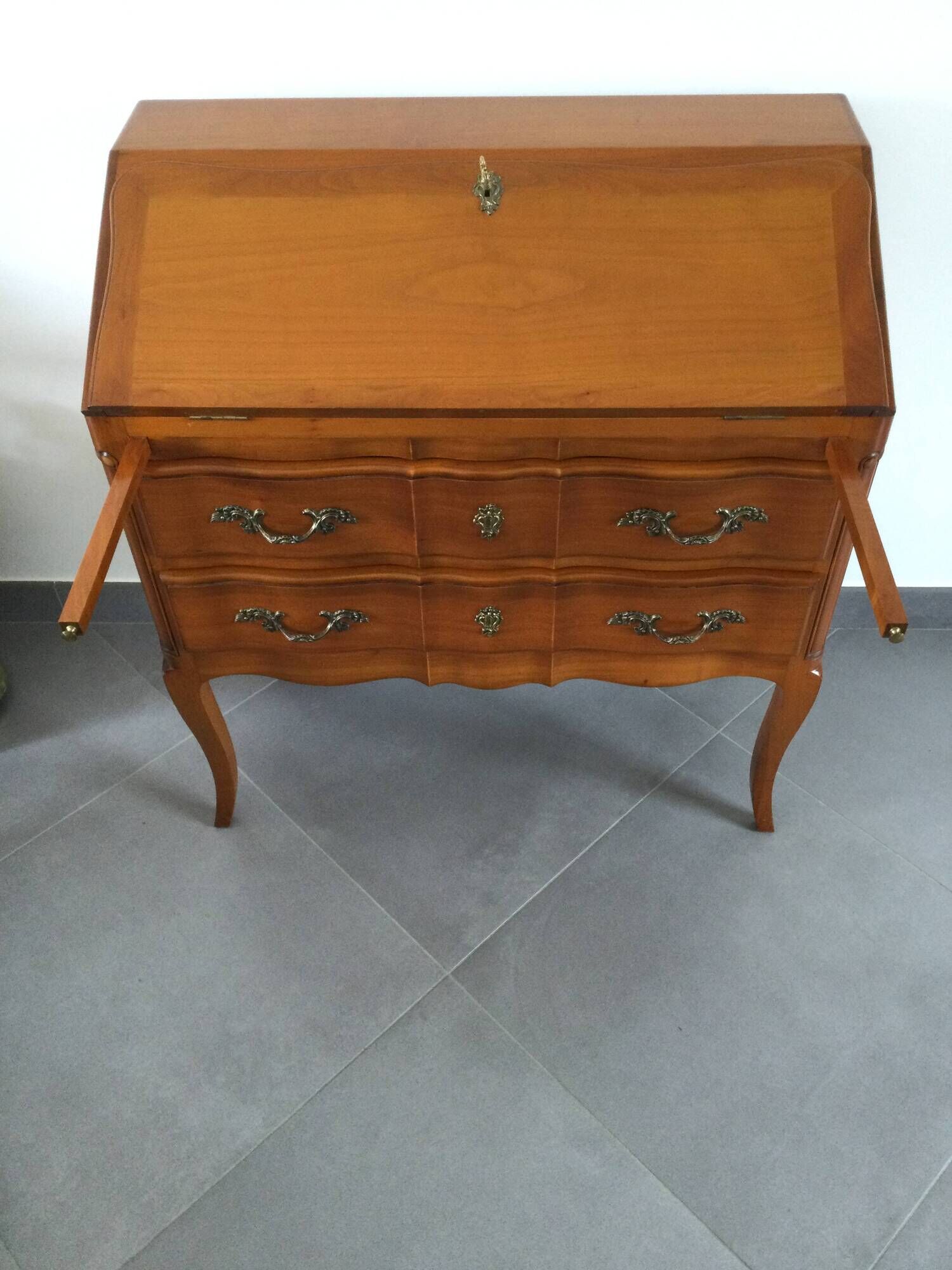 Bureau Dos d'âne En Merisier