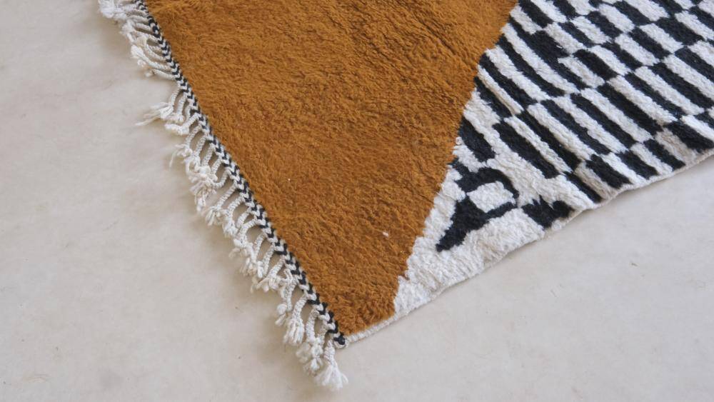 Contemporary Moroccan Rug - 268 x 212 cm