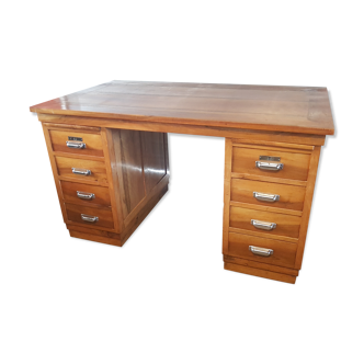 Walnut office with double lockers