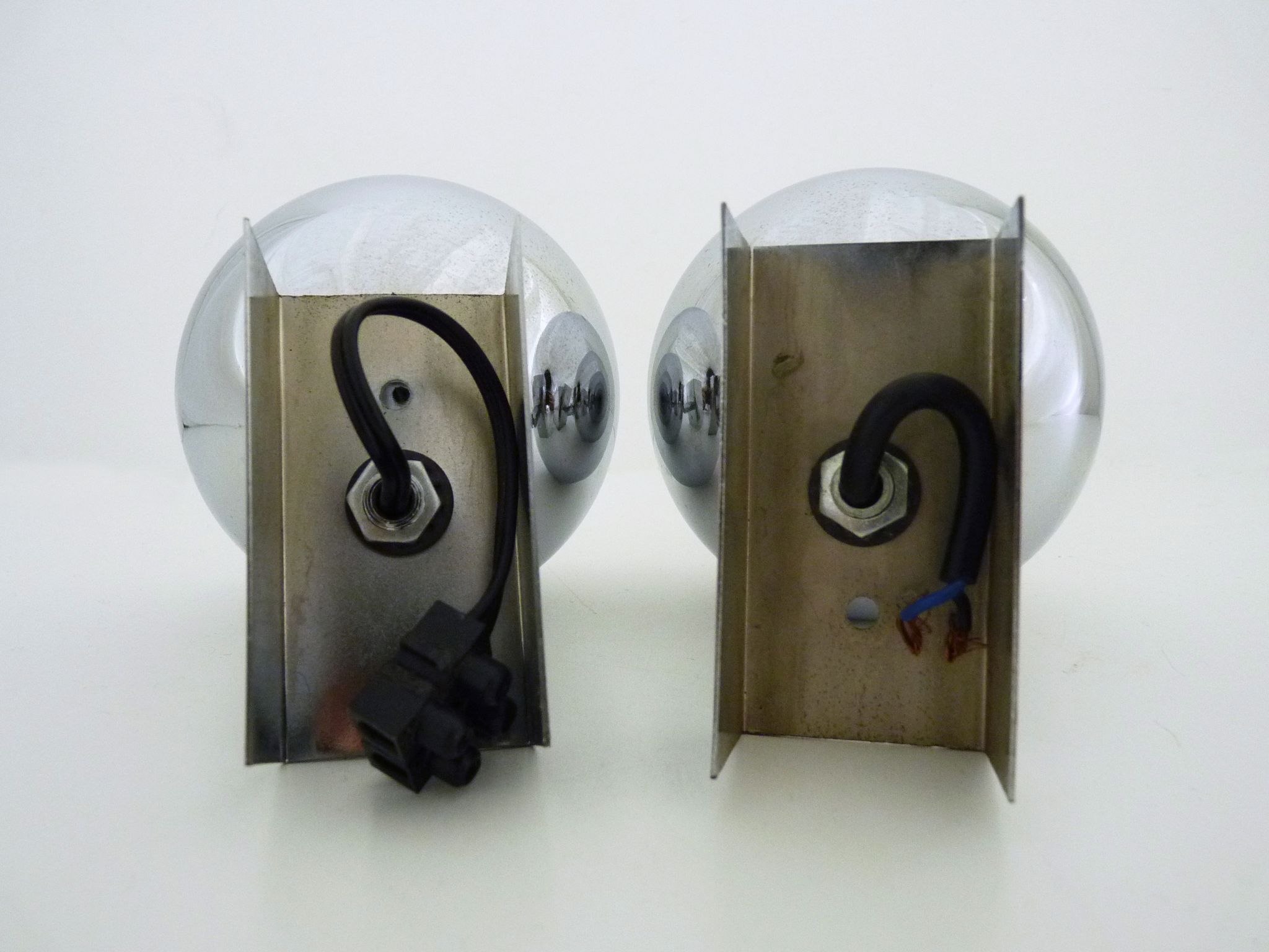 Pair of chrome eye ball wall wall light, reclining. Vintage