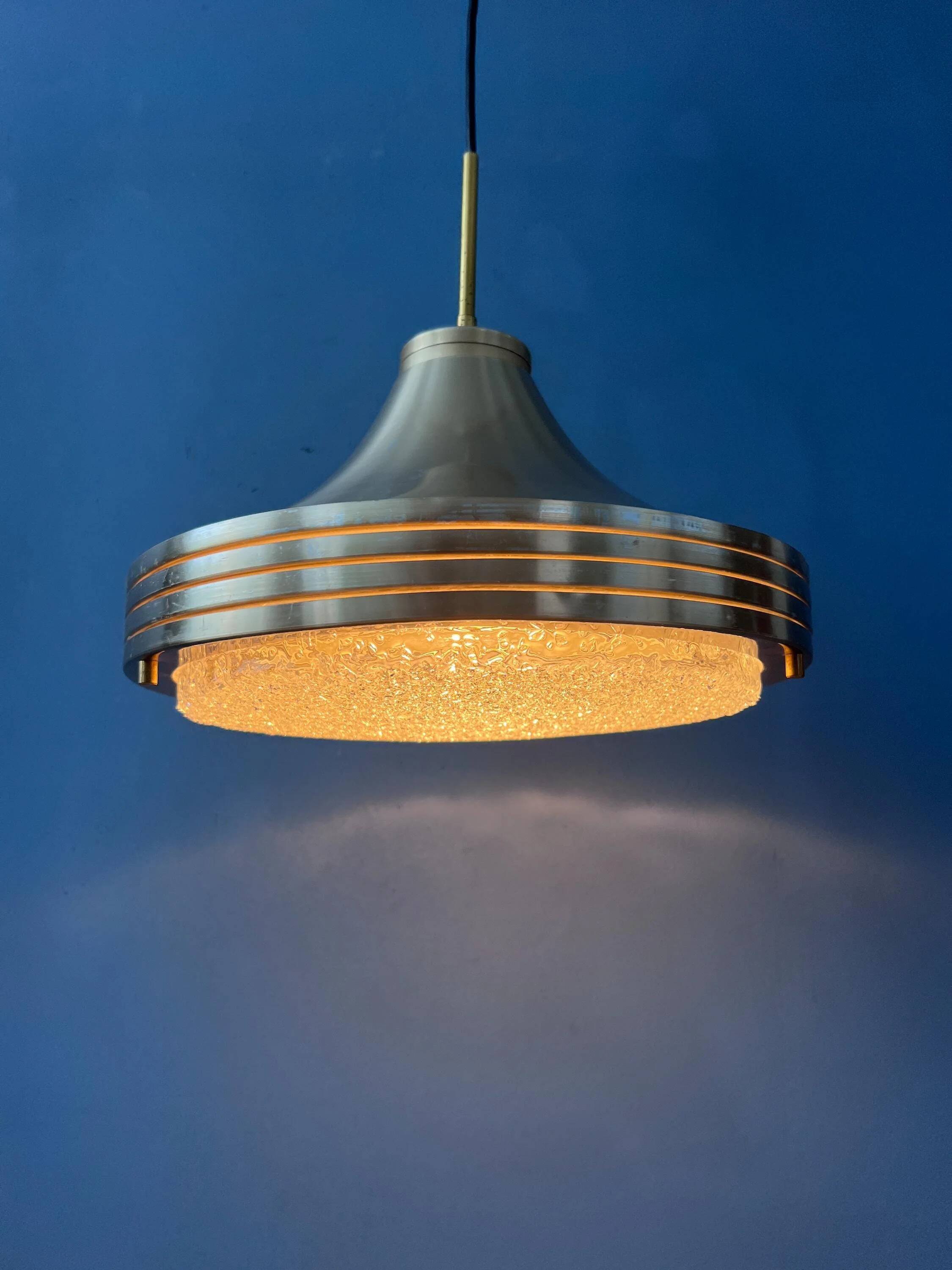 Mid-century suspension in brushed aluminium and crystal glass.
