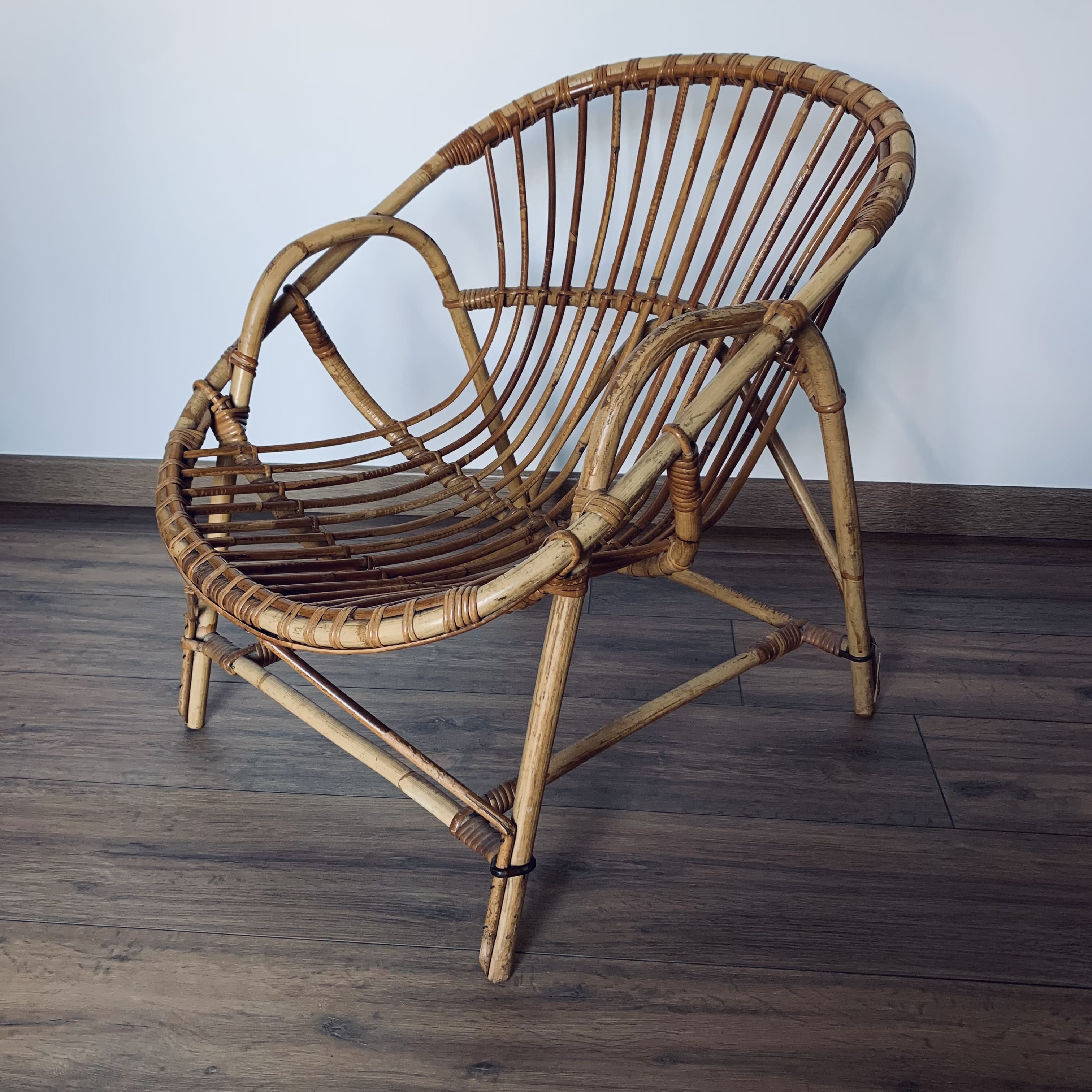 Rattan basket chair