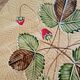 Plat en barbotine motif fraisiers