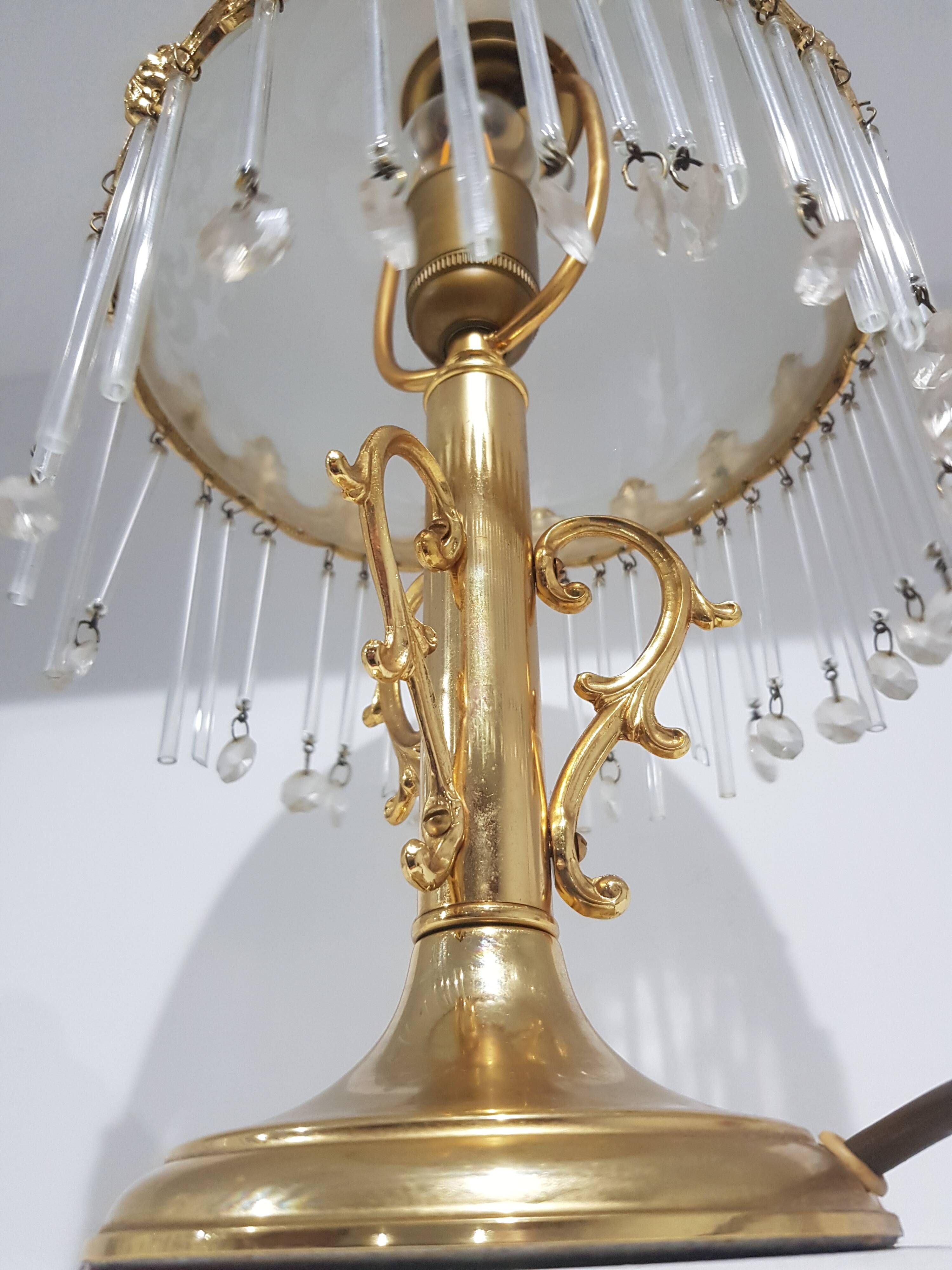 Lampe de table Peris Andreu, laiton doré, verre dépoli décoré, Espagne, années 60.