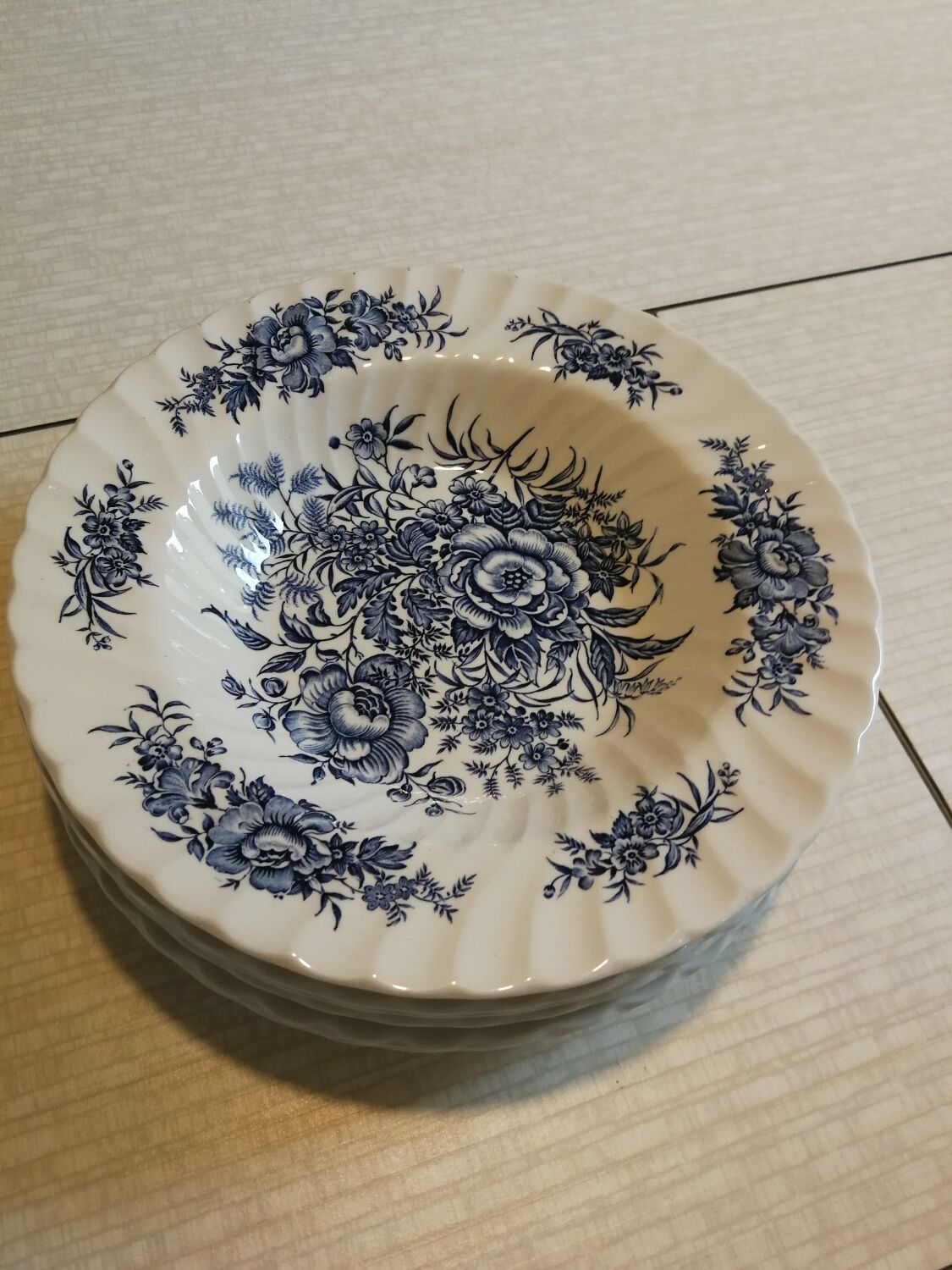 Set of 6 Beacon Hill soup plates