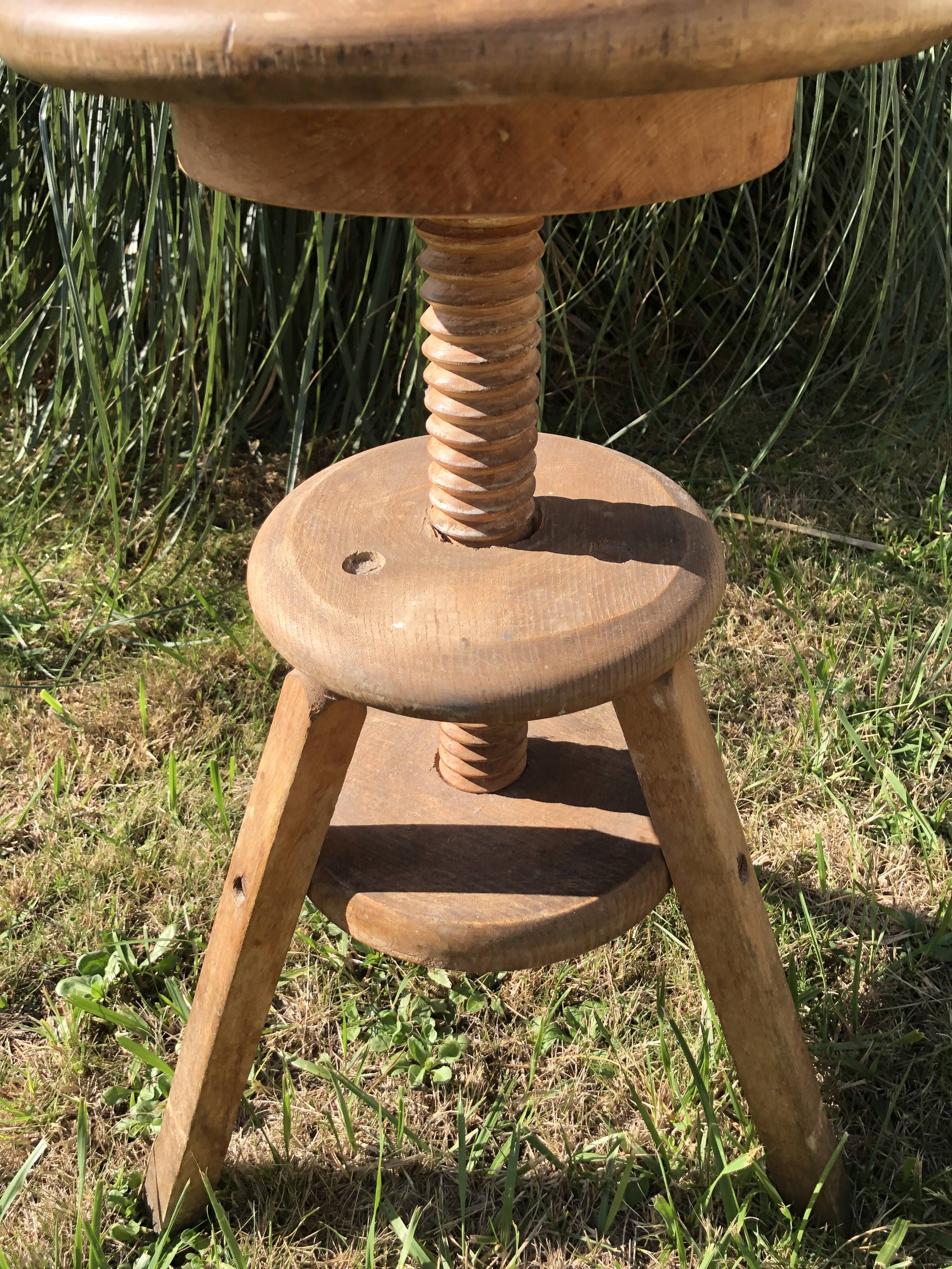 Wooden screw stool