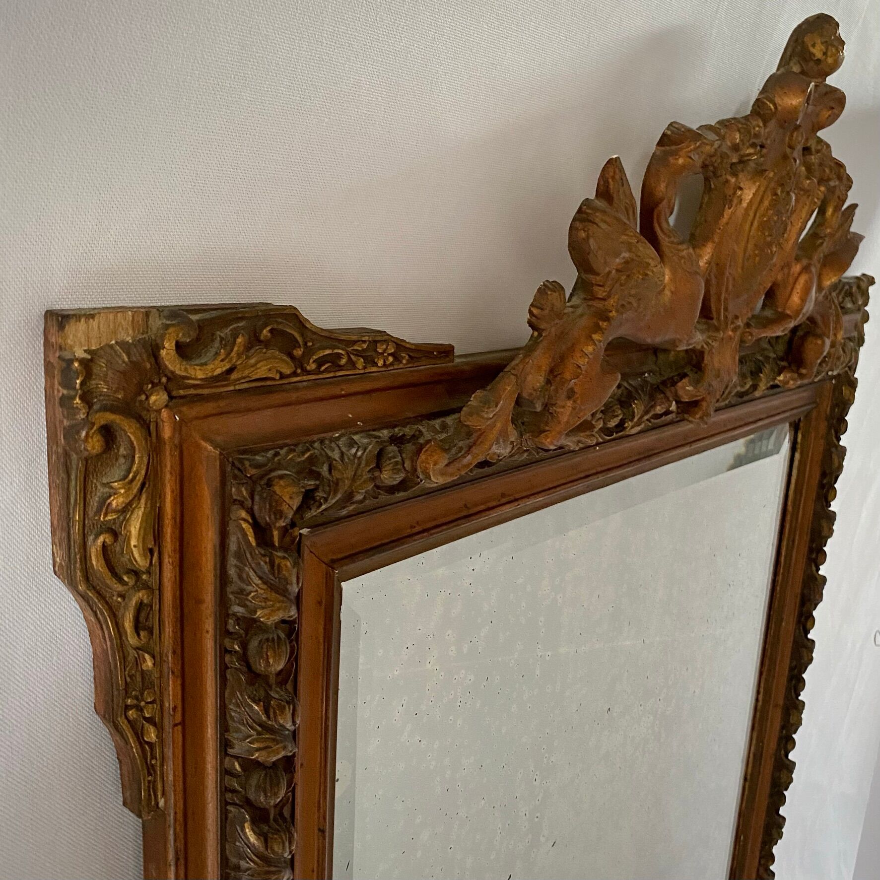 Mirror Napoleon III, gilded with pediment - 105x67cm