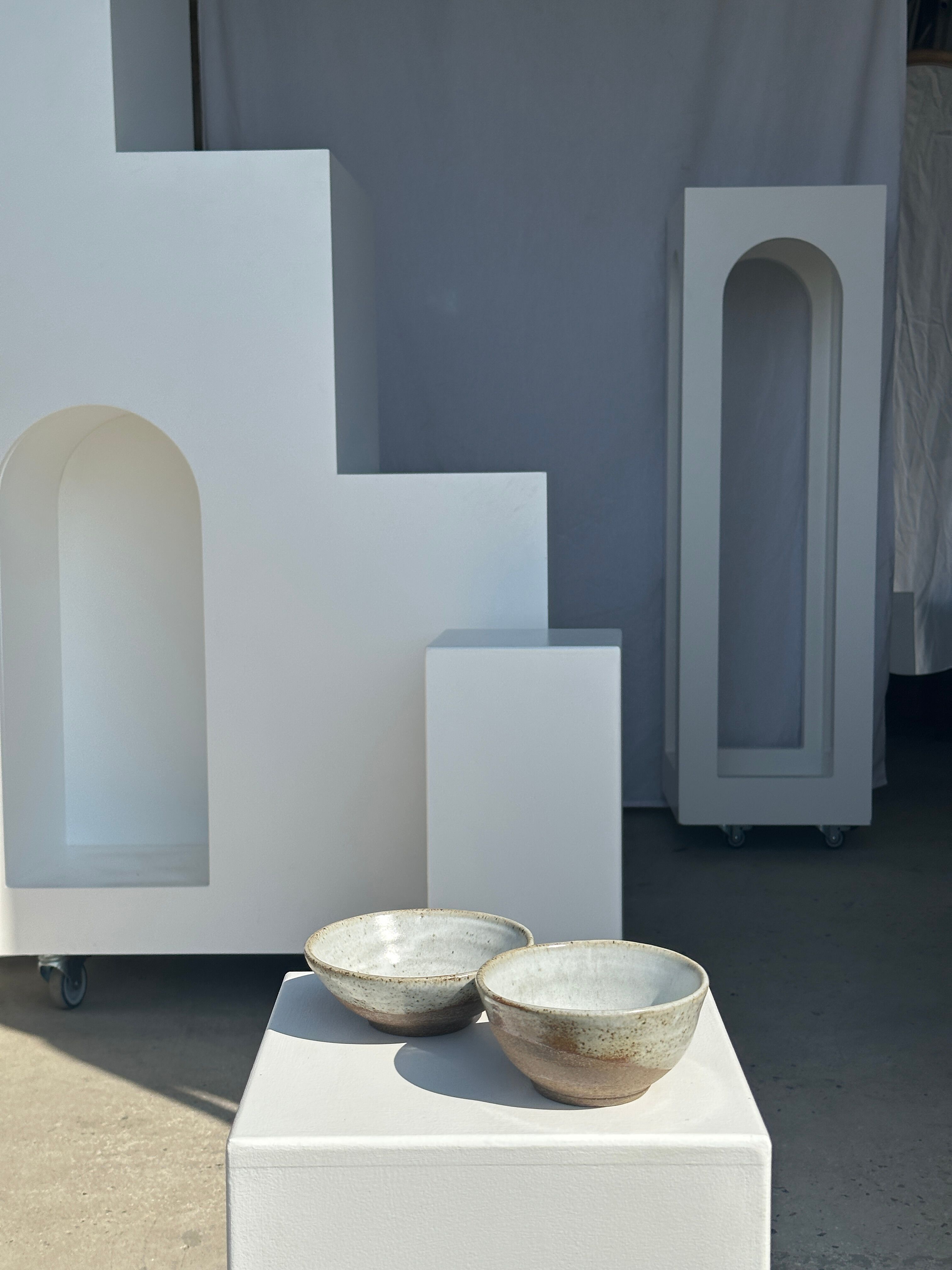 Duo of small brown bowls and speckled glazed ceramic (1top + 1bottom)