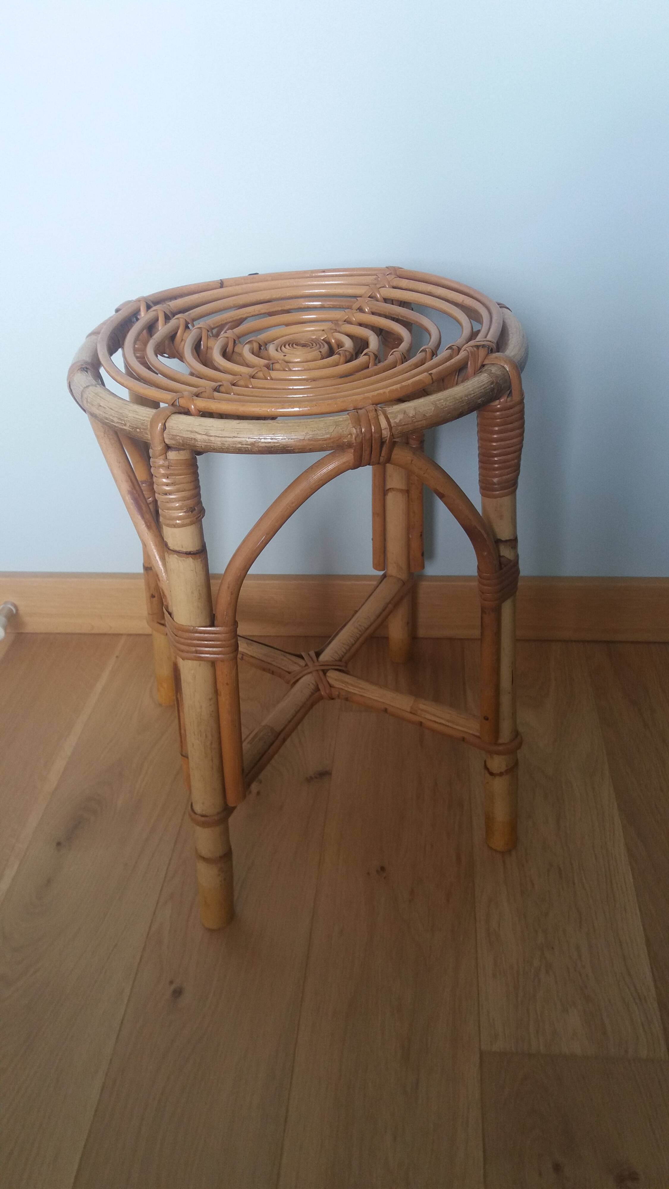 Wicker stool, spiral seat, bohemian style