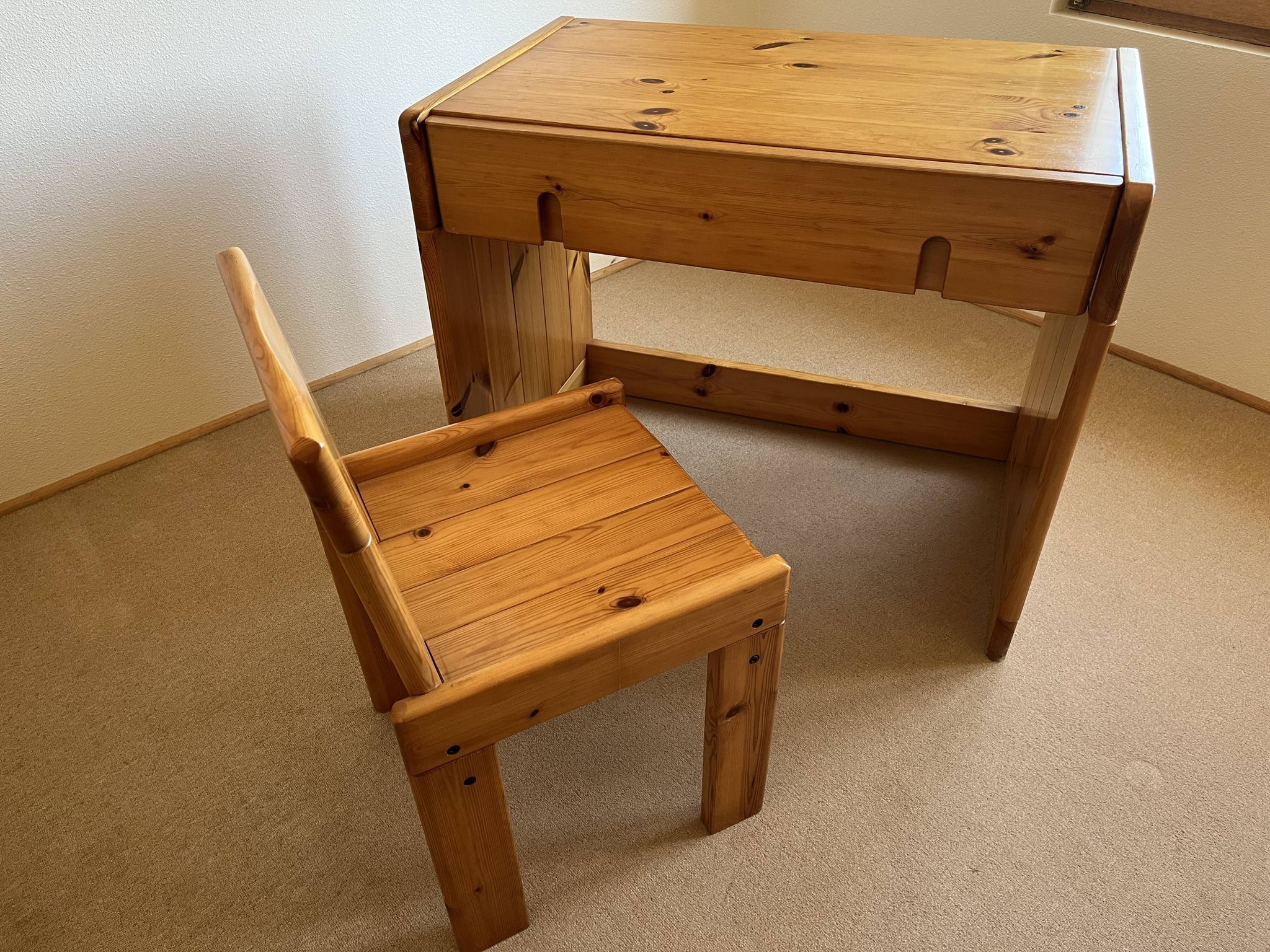 Massive pine teenage desk Roche and Bobois 1980s