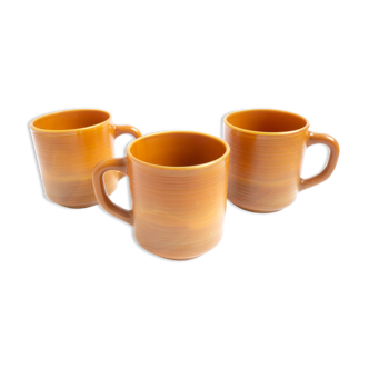 Set of 3 arcopal brown mugs