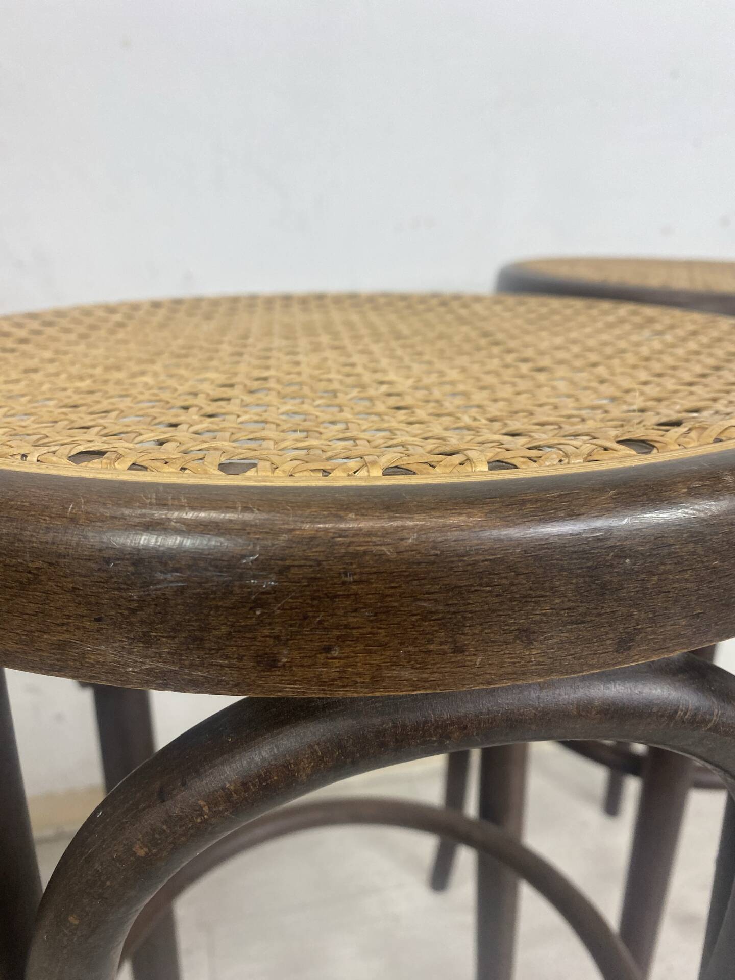 Bar stool
