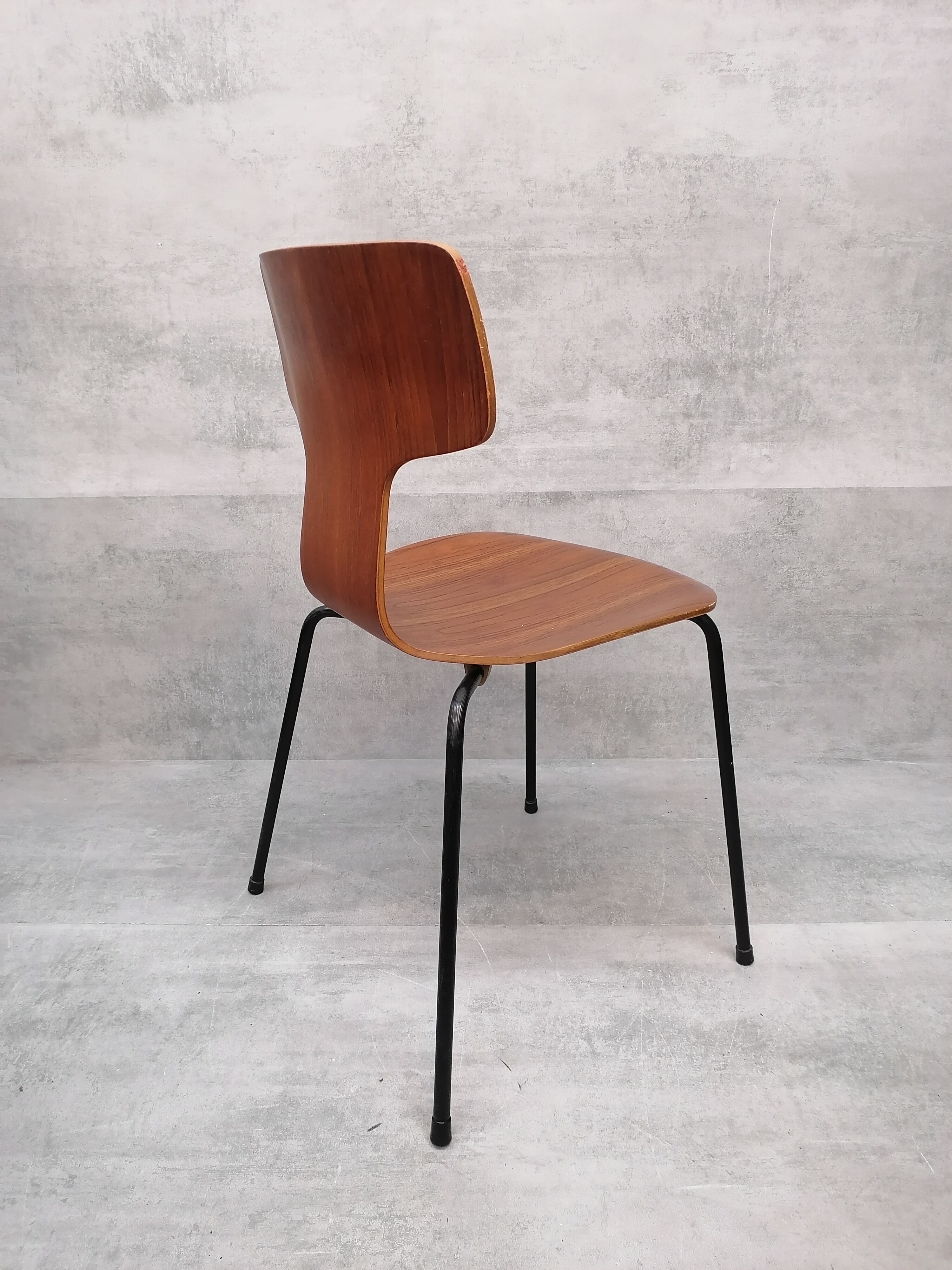 Set of 2 model 3103 Hammer chairs by Arne Jacobsen for Fritz Hansen, Denmark , 1969
