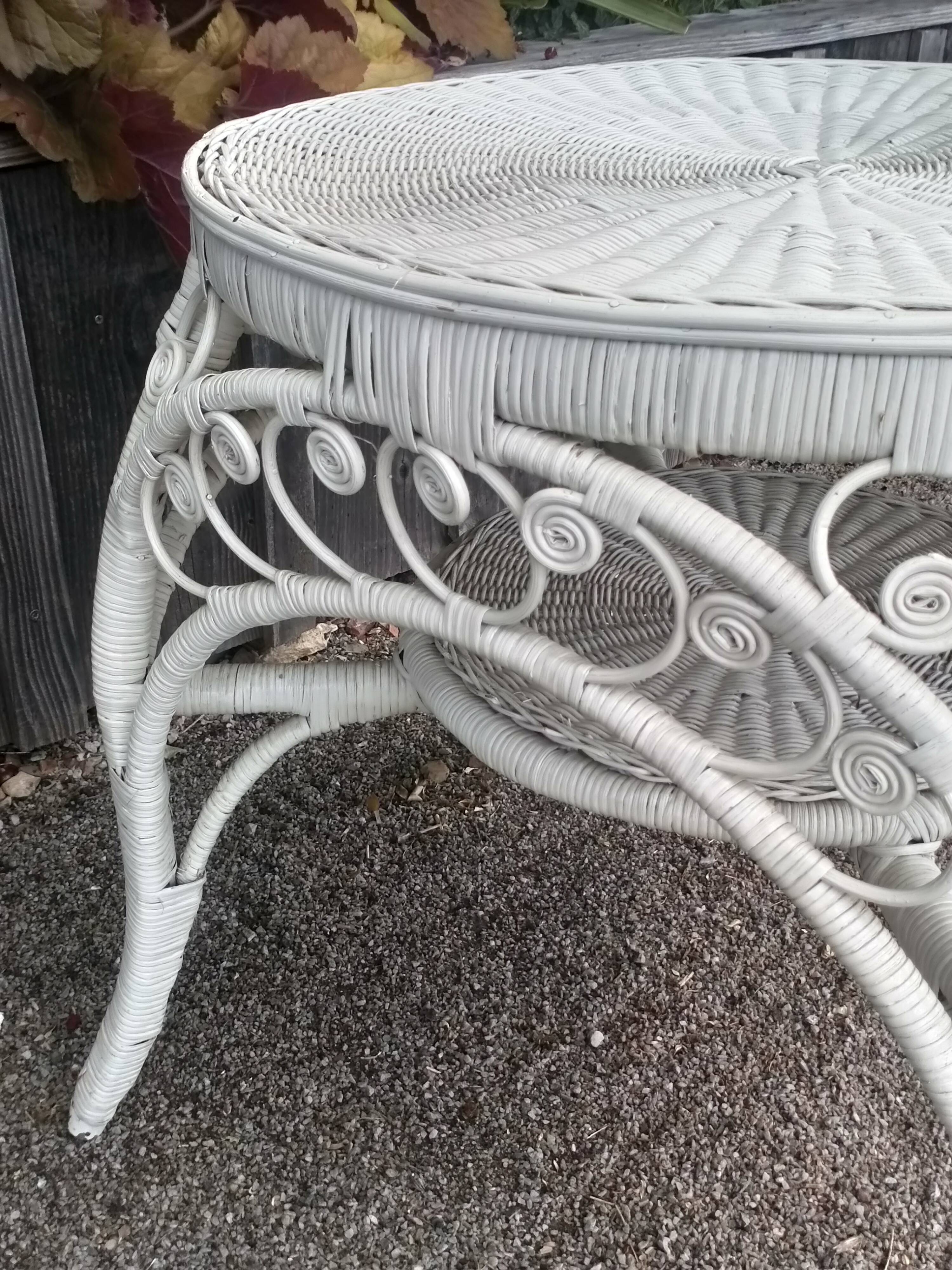 Peacock Rattan Roundtable 1960