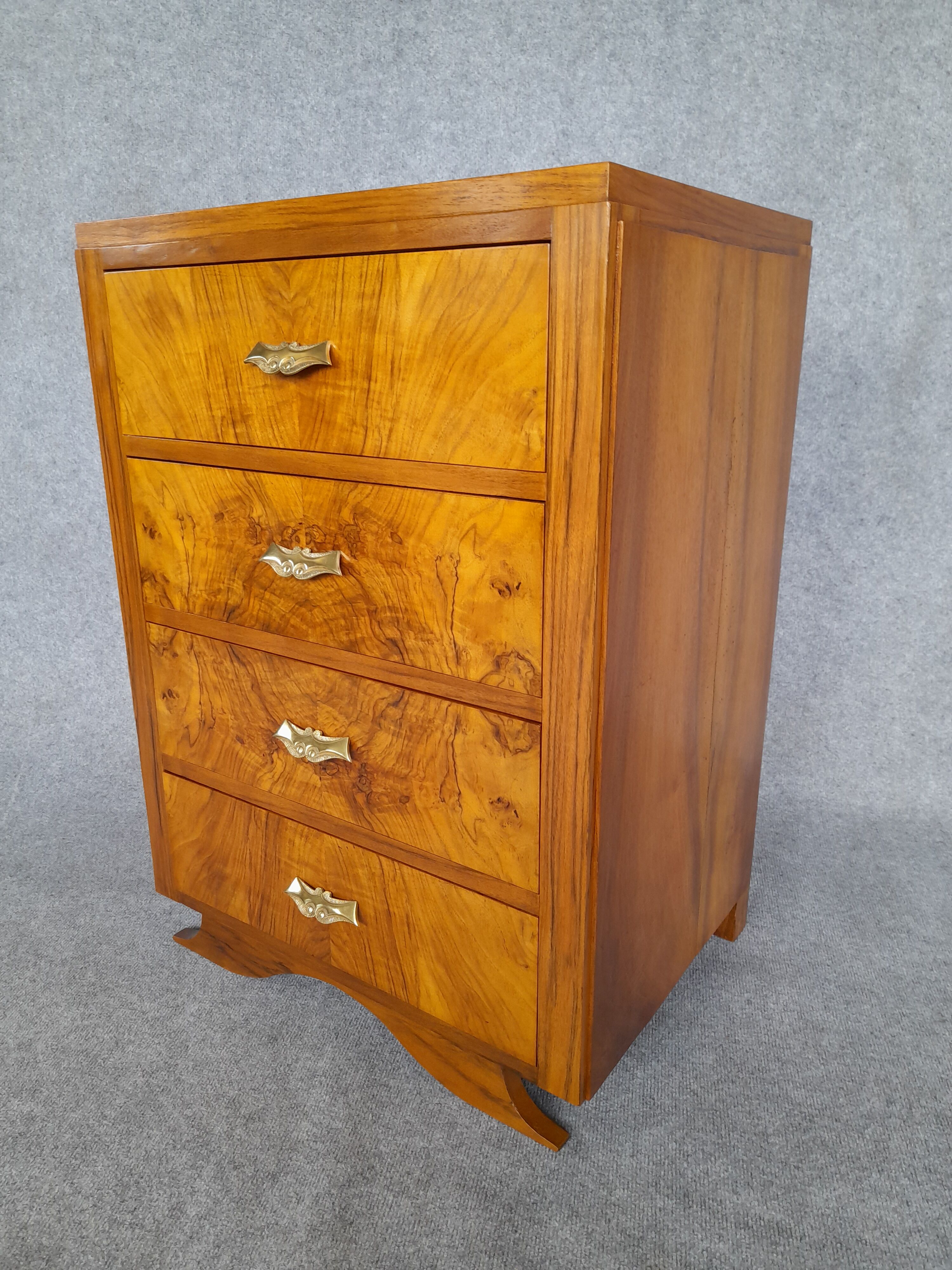 Commode Art Déco en noyer