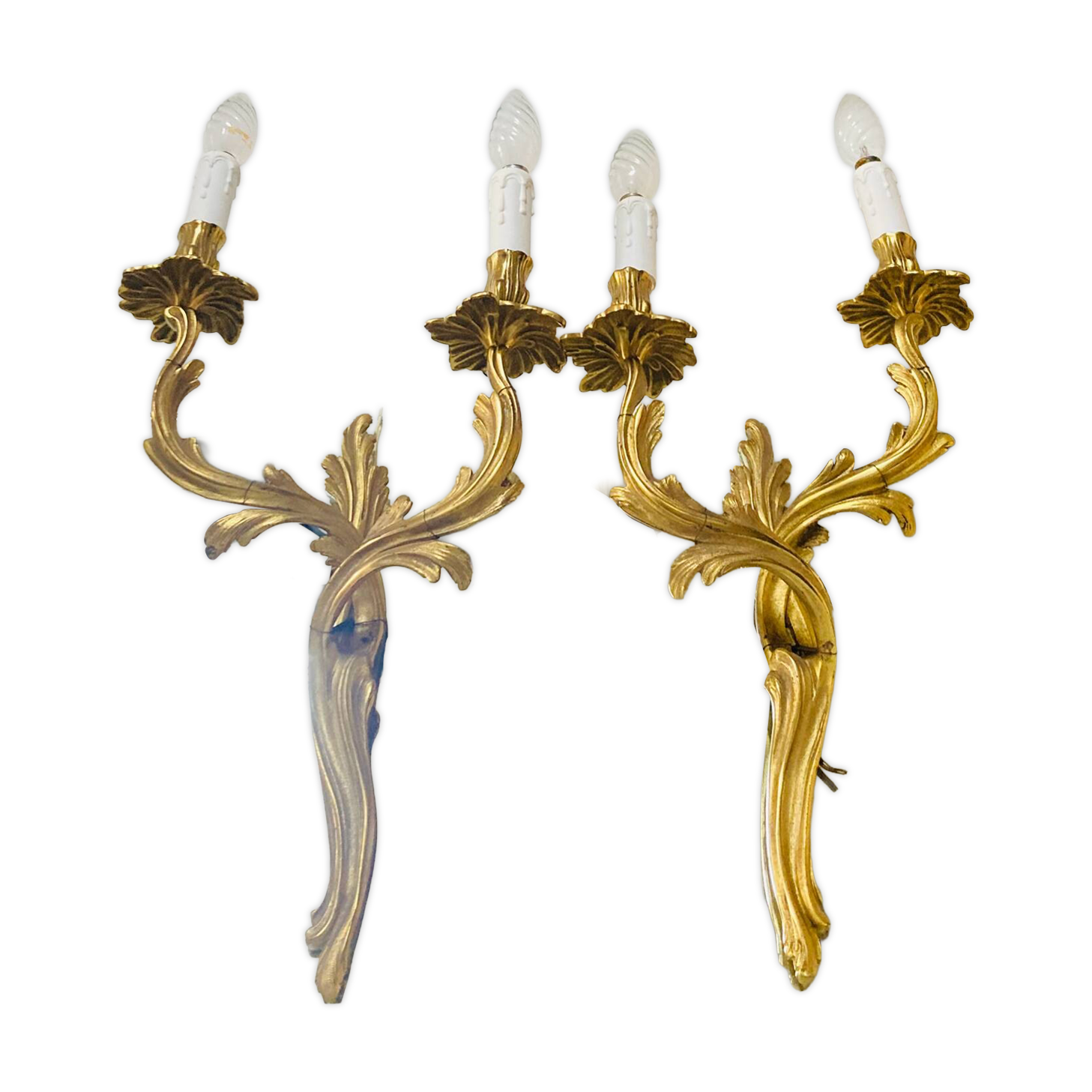 St Louis XV wall lights in solid gilded bronze with curved branches