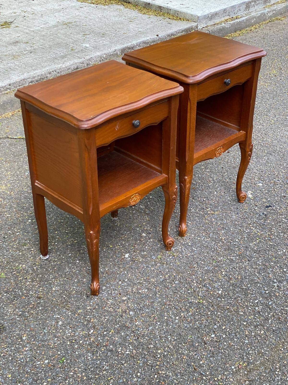 2 Louis XV bedside tables in cherry wood from 1950.