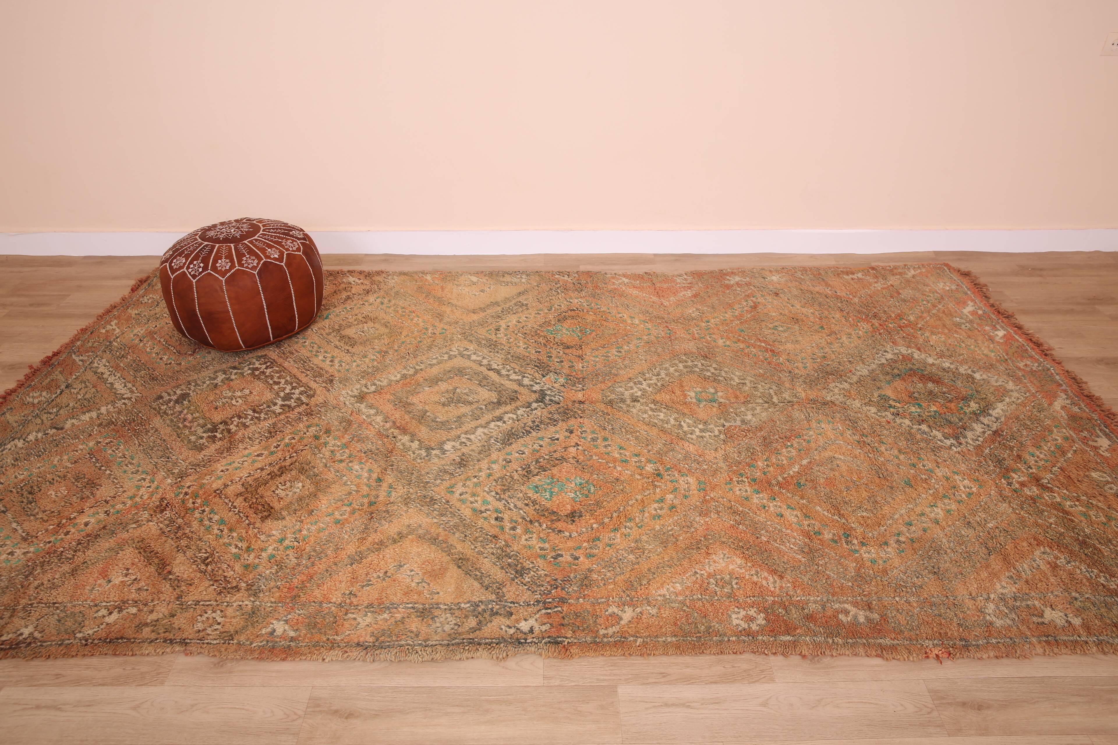 Peach Vintage Moroccan Rug 186 x 329 cm, Berber Wool Rug, Handmade Boho Rug