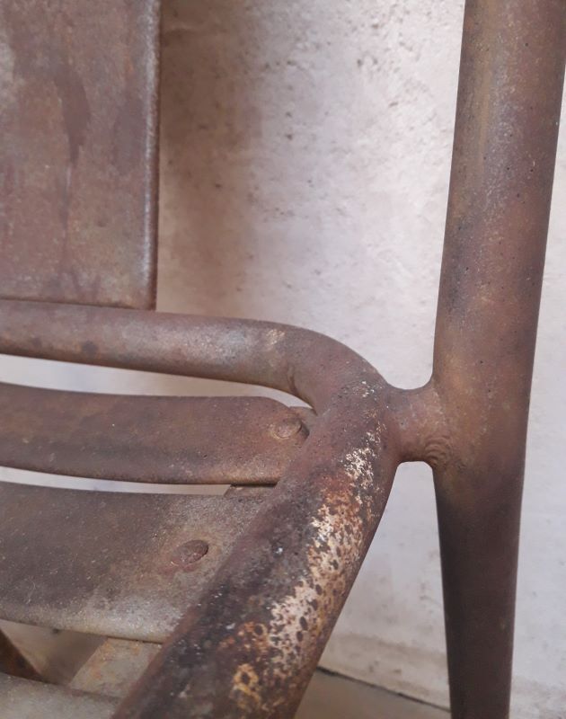 Chaise industrielle tolix t4 métal 1930-1940