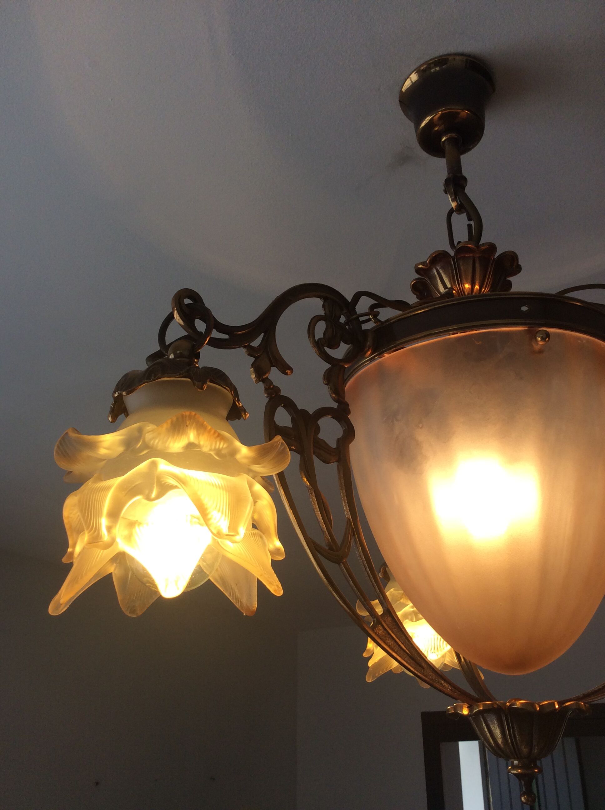 Old Art Deco style chandelier in bronze 4 fires