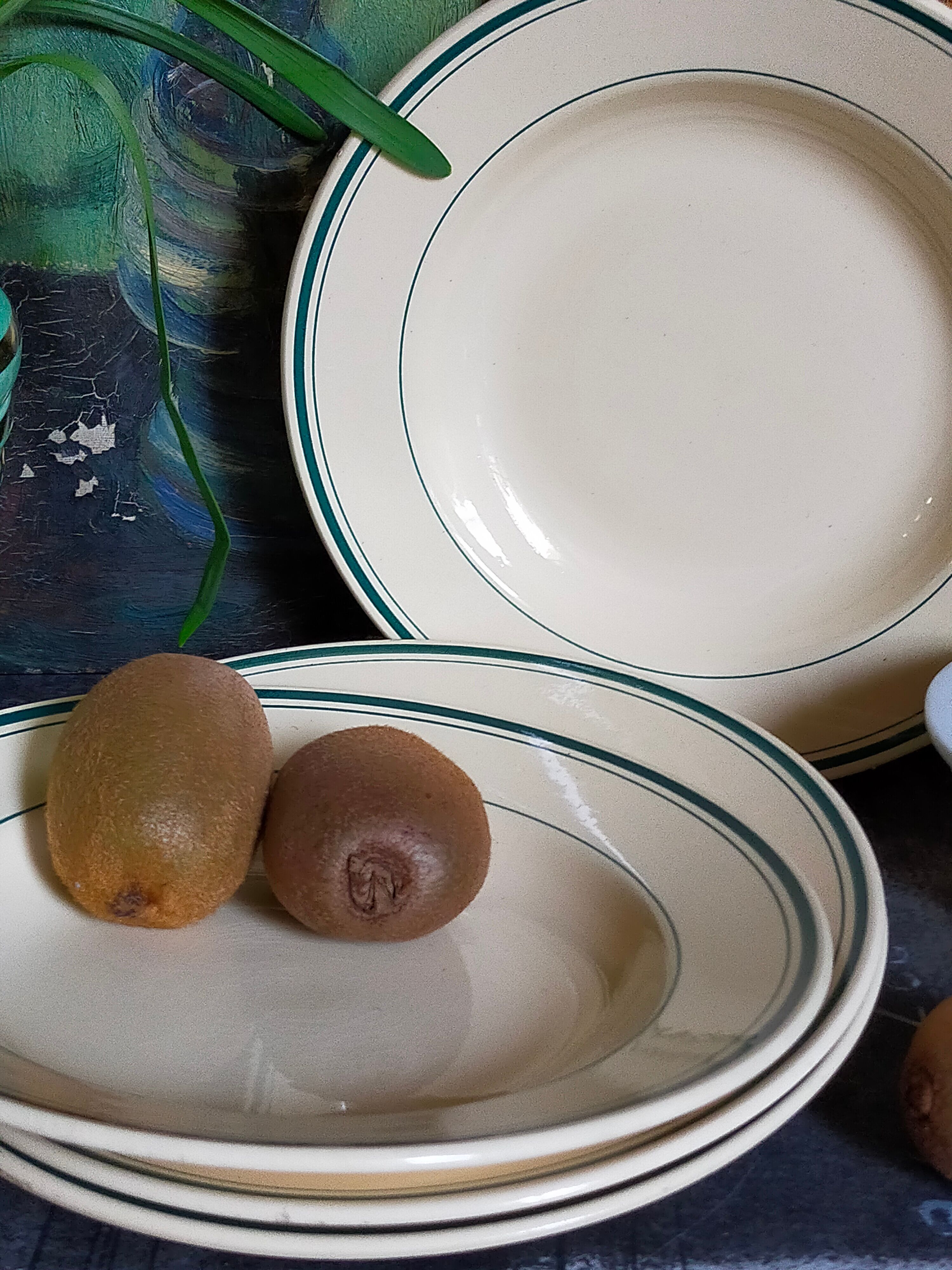 Four plates l'Amandinoise de Saint-Amand ancient