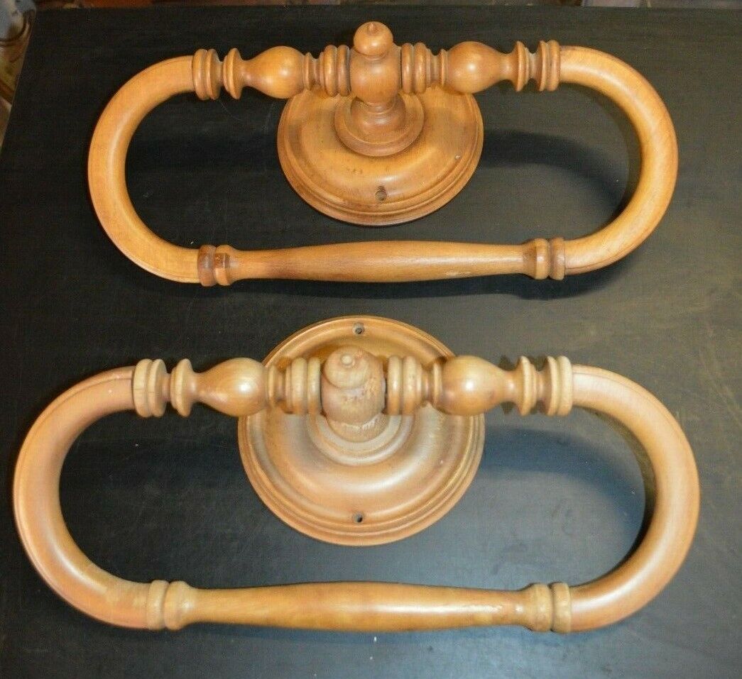 Wooden towel racks (the pair)