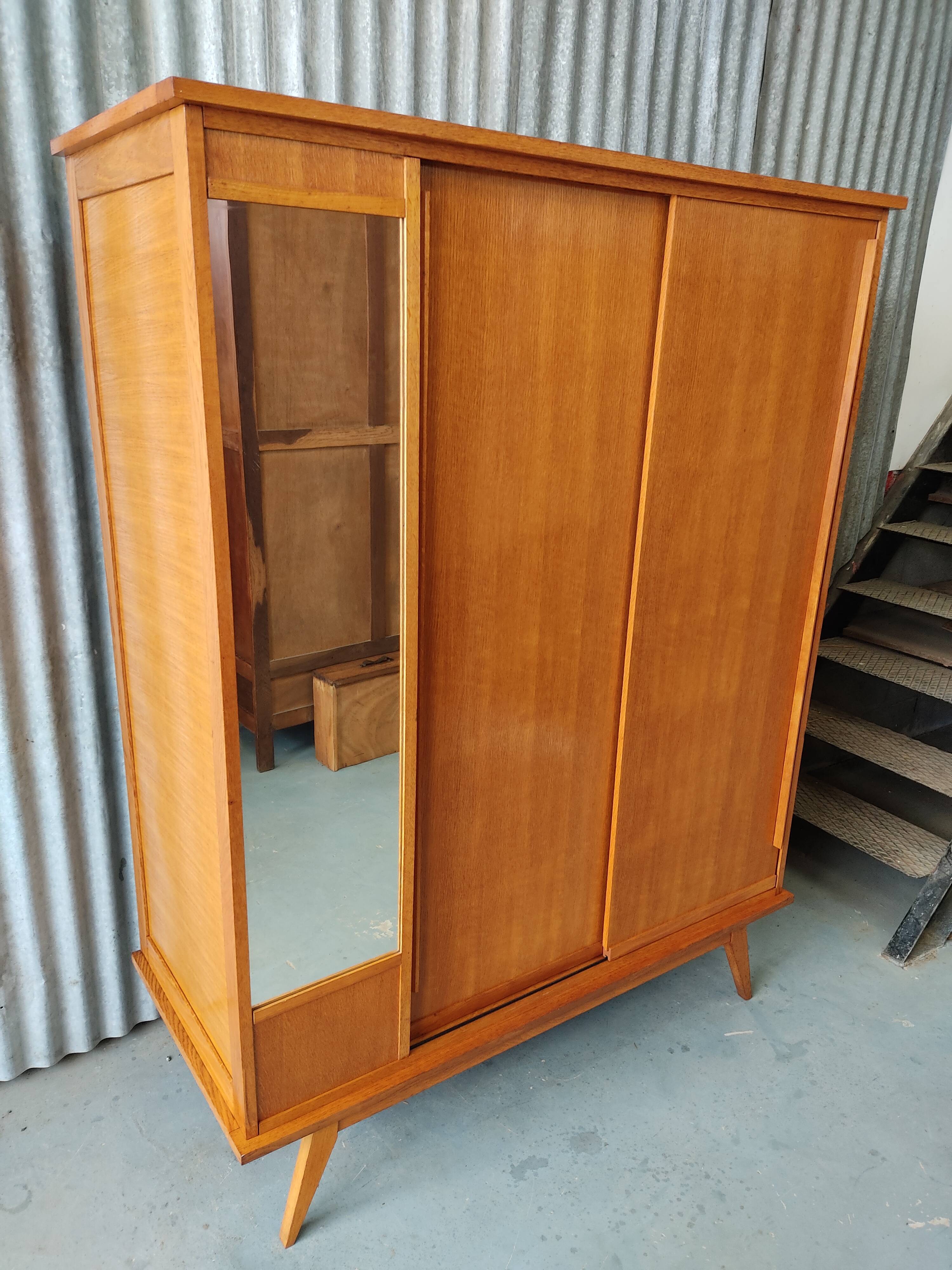 Wardrobe feet compass sliding doors