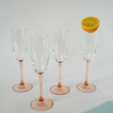 Set of 4 champagne flutes with pink feet, 1970