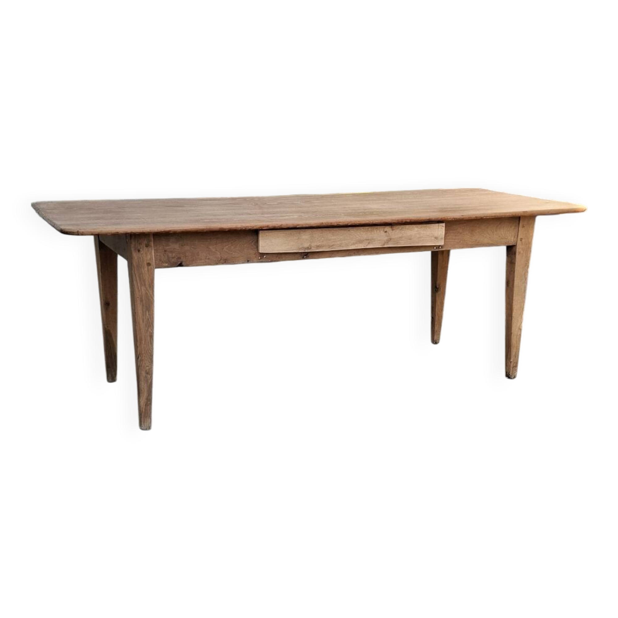 Farmhouse table with its 2 renovated benches