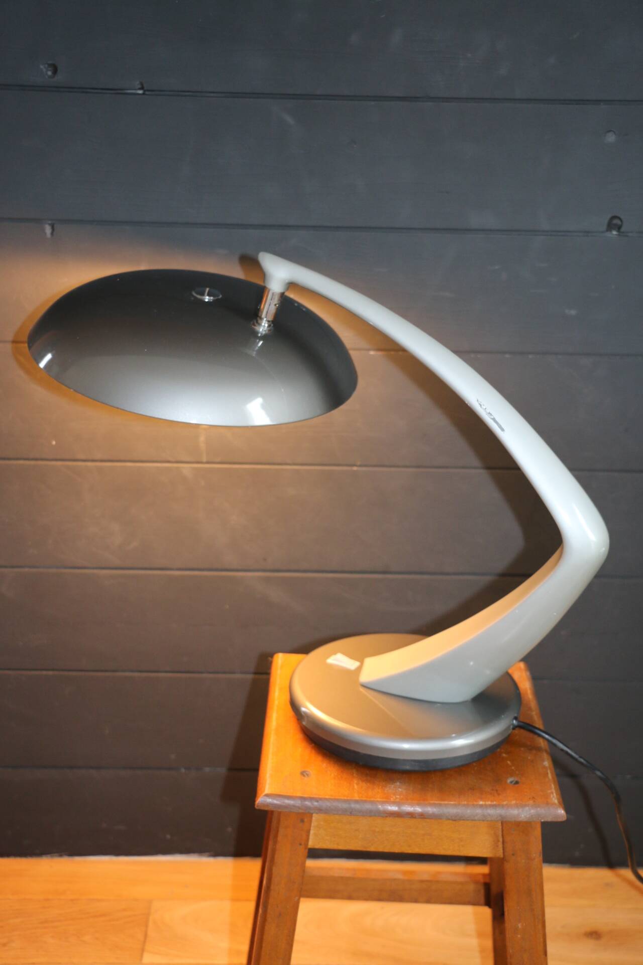 Metallic grey desk lamp FASE