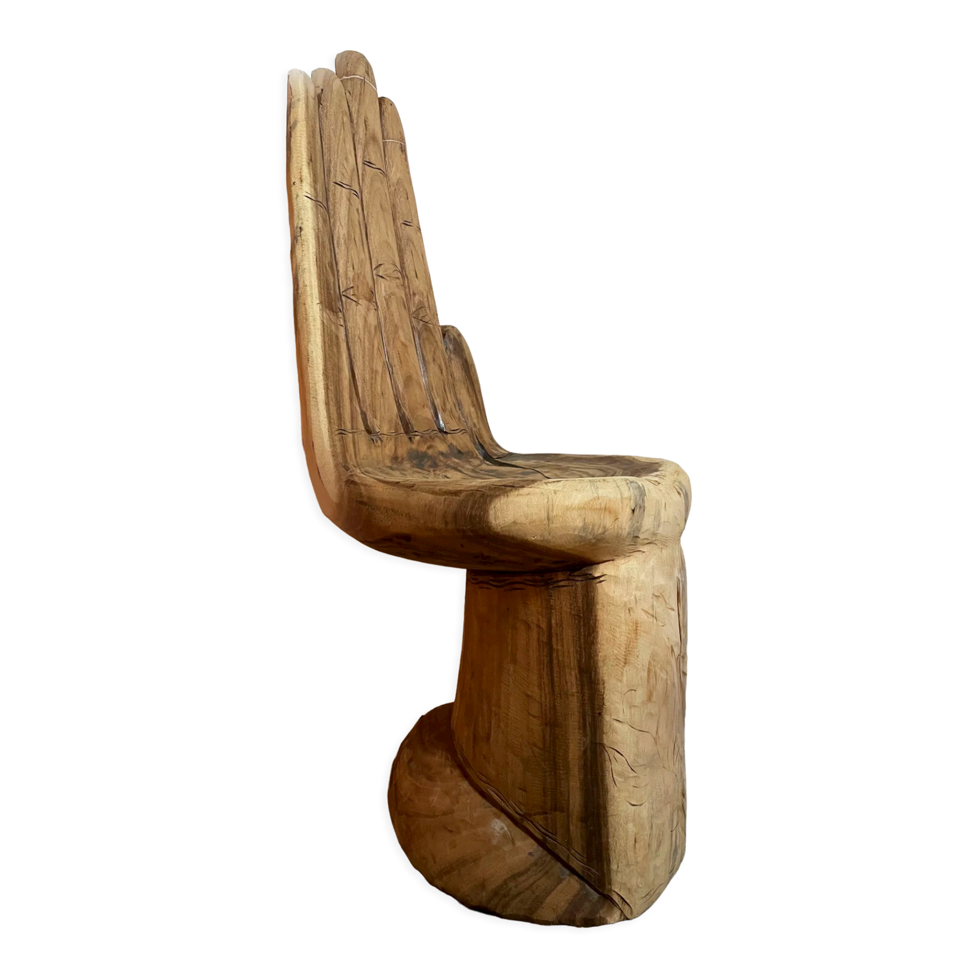 Chaise en forme de main