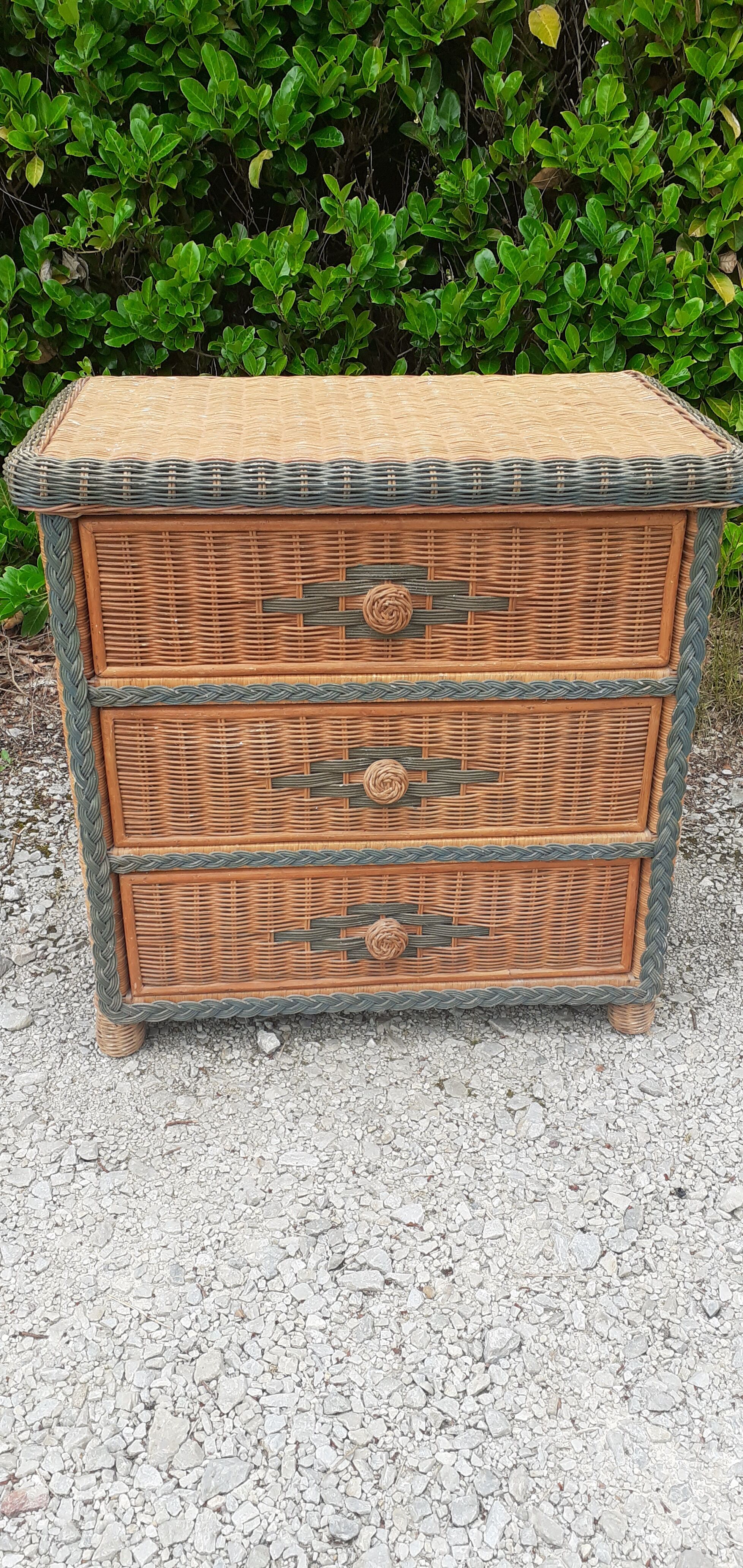 Chest of drawers 3 drawers in vintage rattan wicker