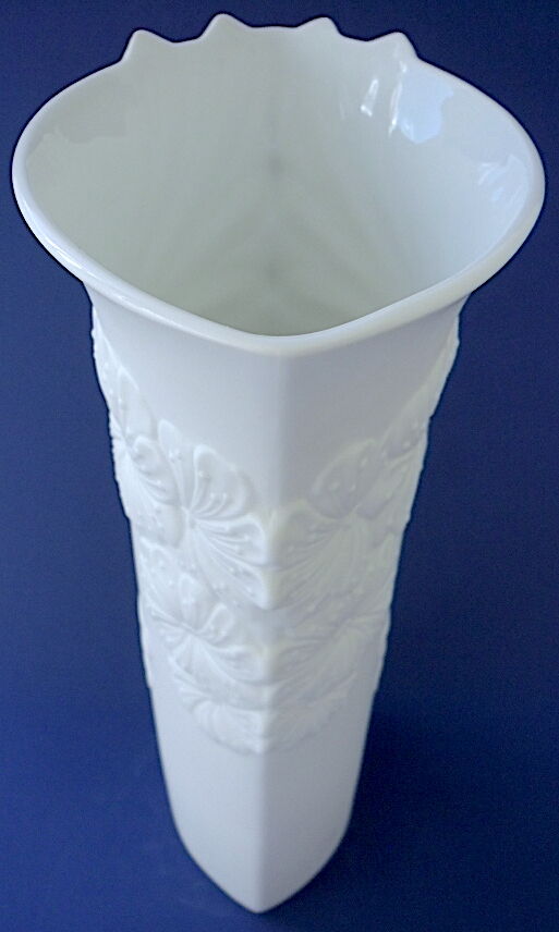White porcelain biscuit vase, "Floralie" line, Kaiser factory (Germany)