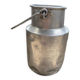 Pot à lait ancien en aluminium