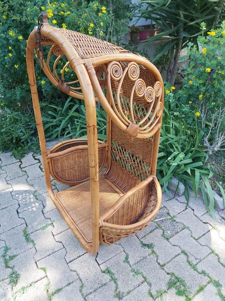 Vintage rattan pod to hang