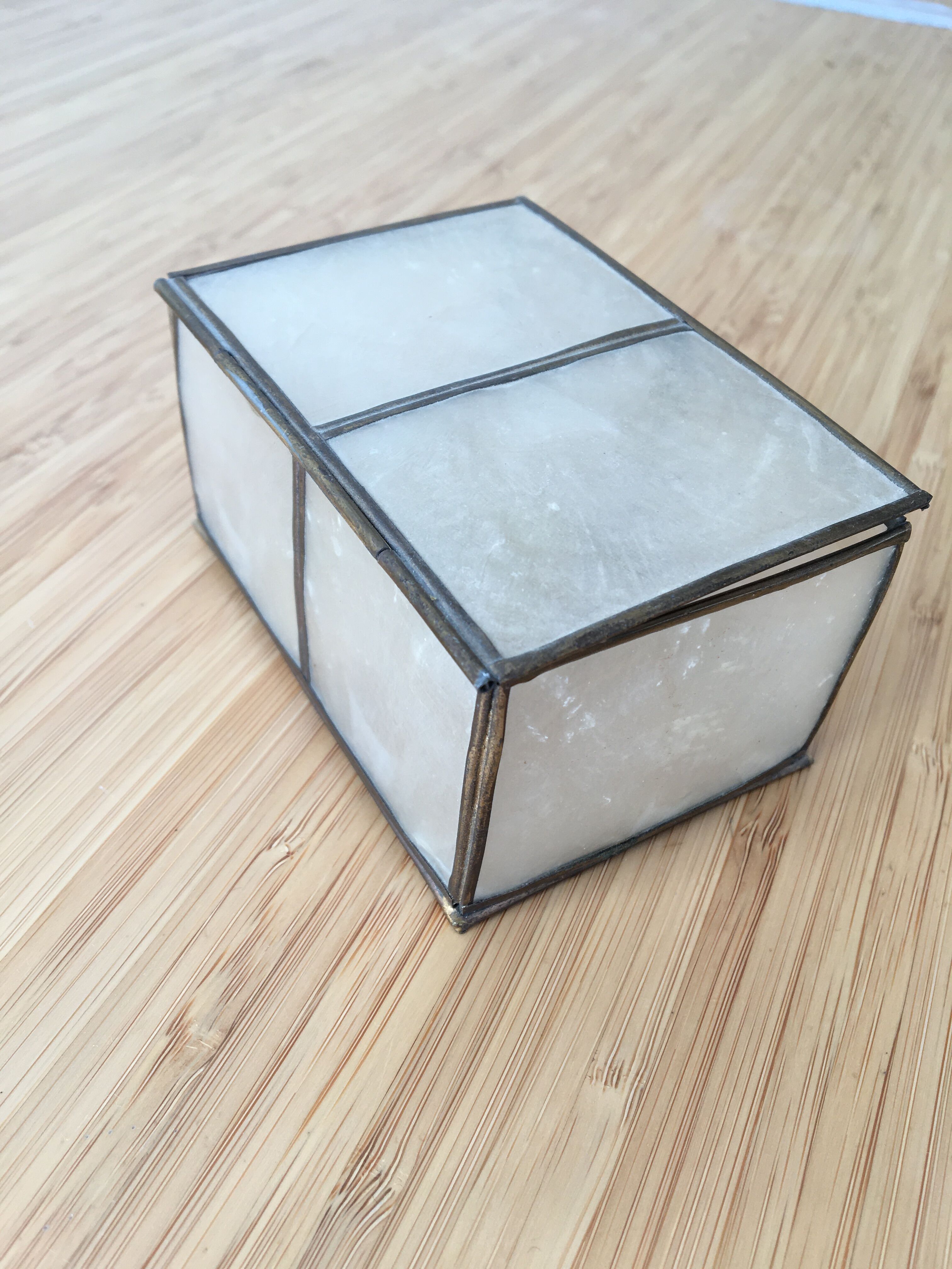 Vintage box in mother-of-pearl and brass