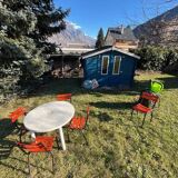 Set of 12 metal chairs