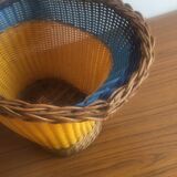 Rattan and scoubidou basket