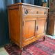 Buffet “style Louis XVI” — pièce décorative avec charme classique