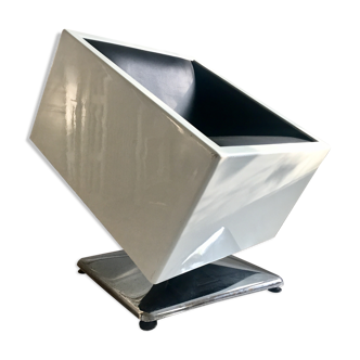 Cube design armchair