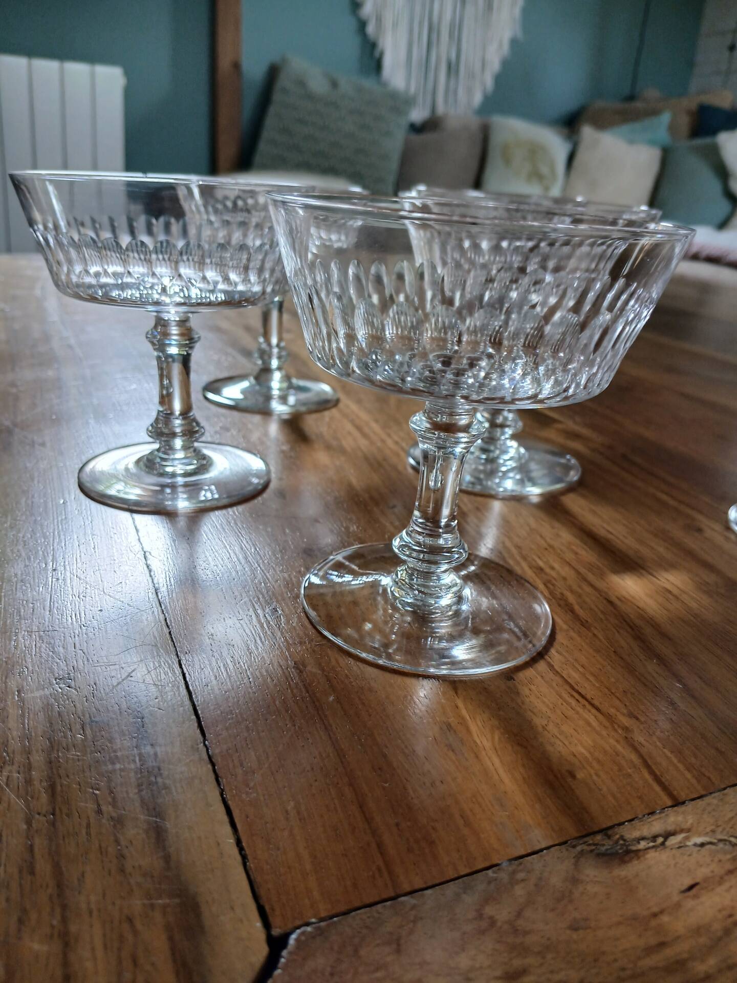 6 coupes à champagne anciennes en cristal