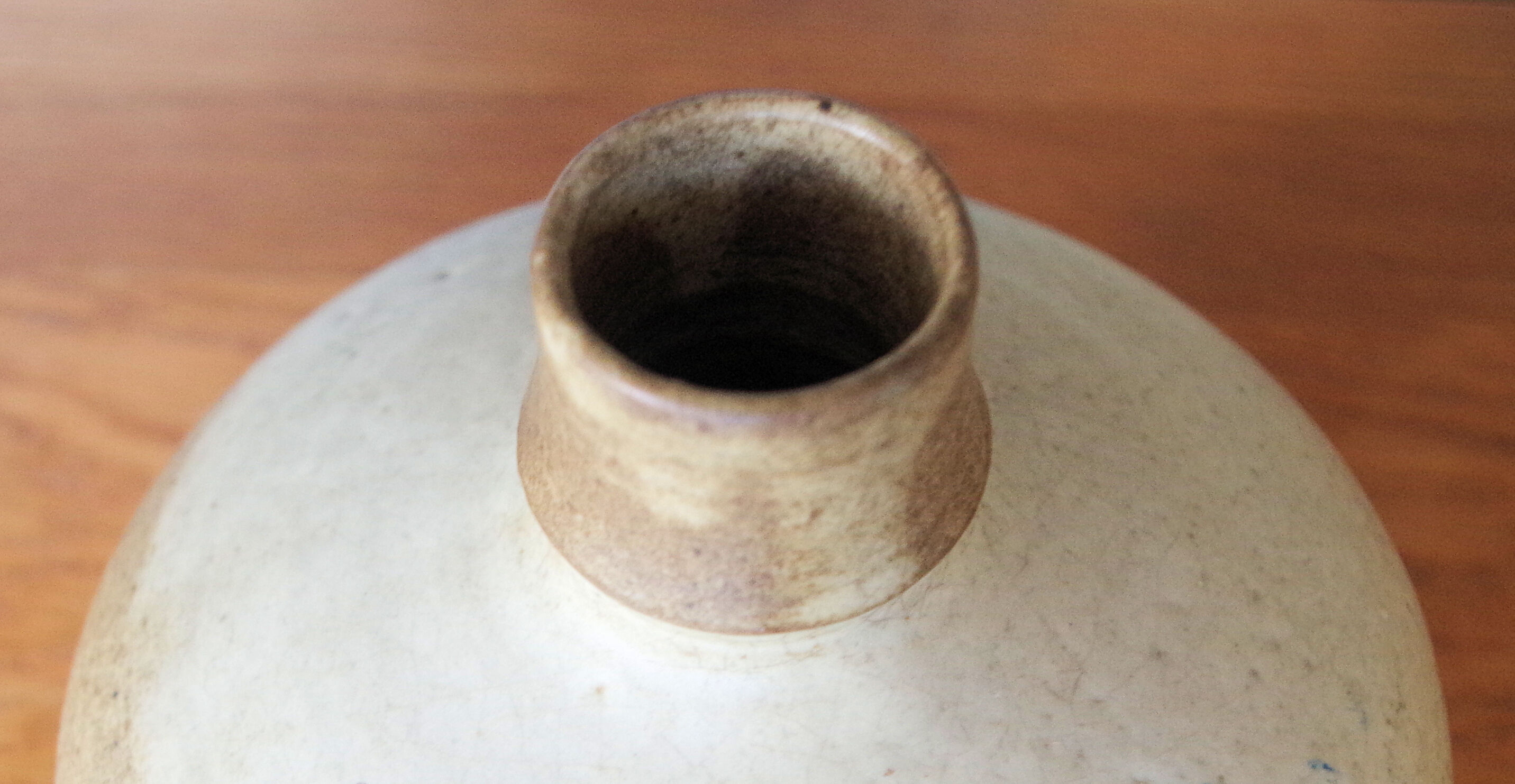 Vase en grès vintage
