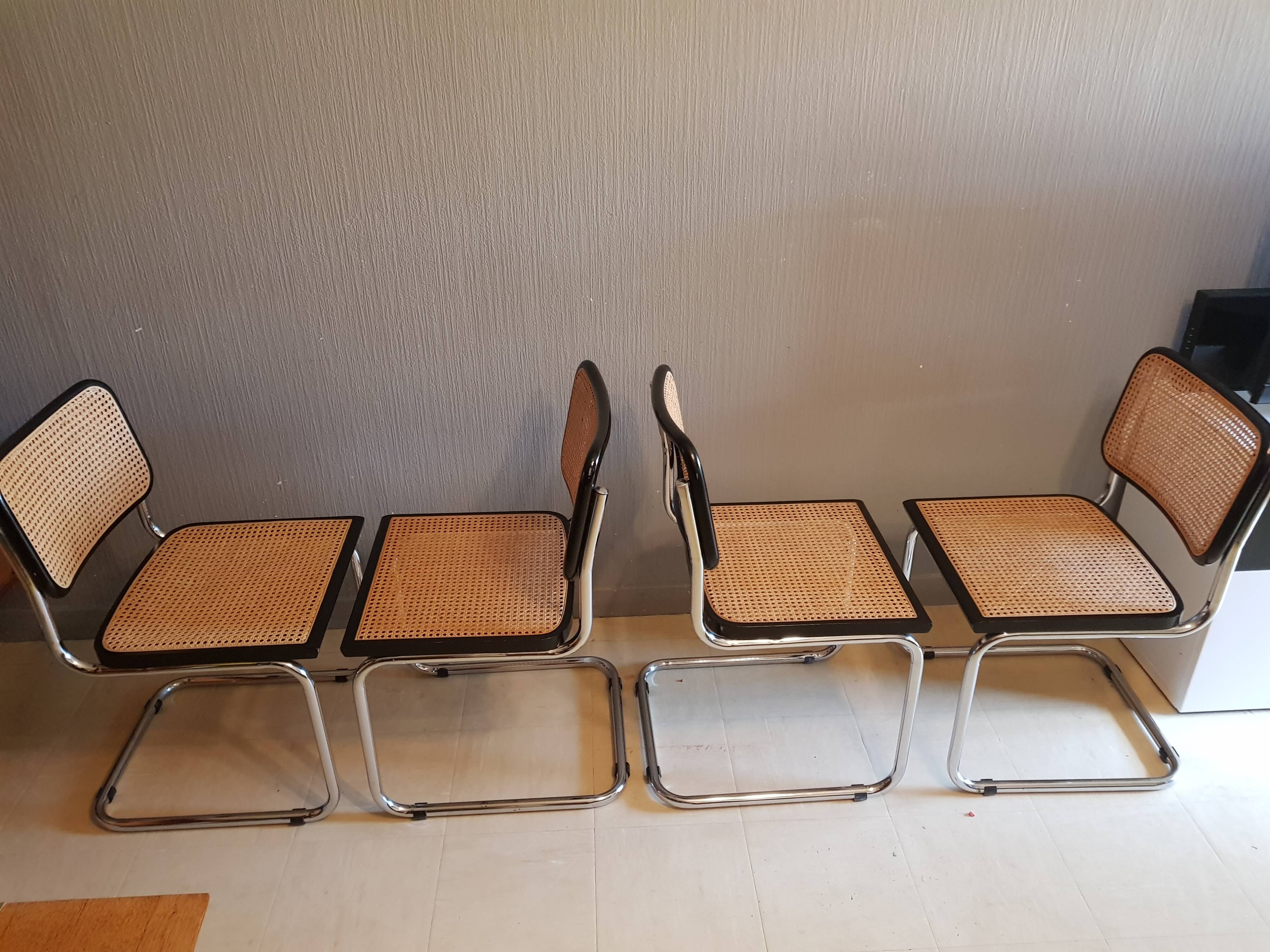 Suite de 4 chaises Breuer B32
