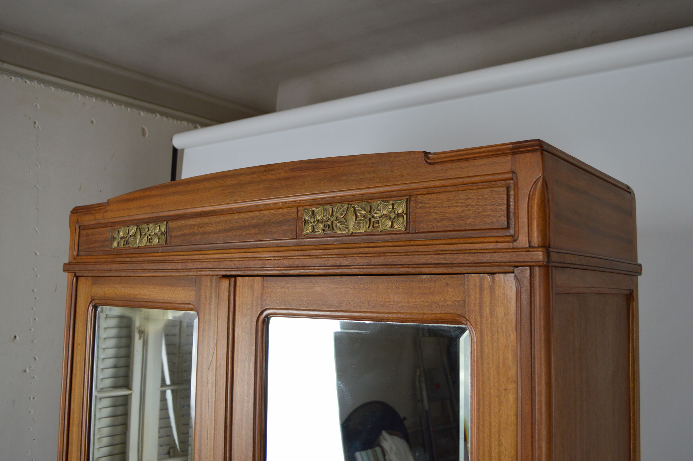 Art Nouveau wardrobe by Mathieu Gallerey in mahogany, model with Clematis, circa 1920