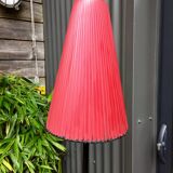 Tripod floor lamp
