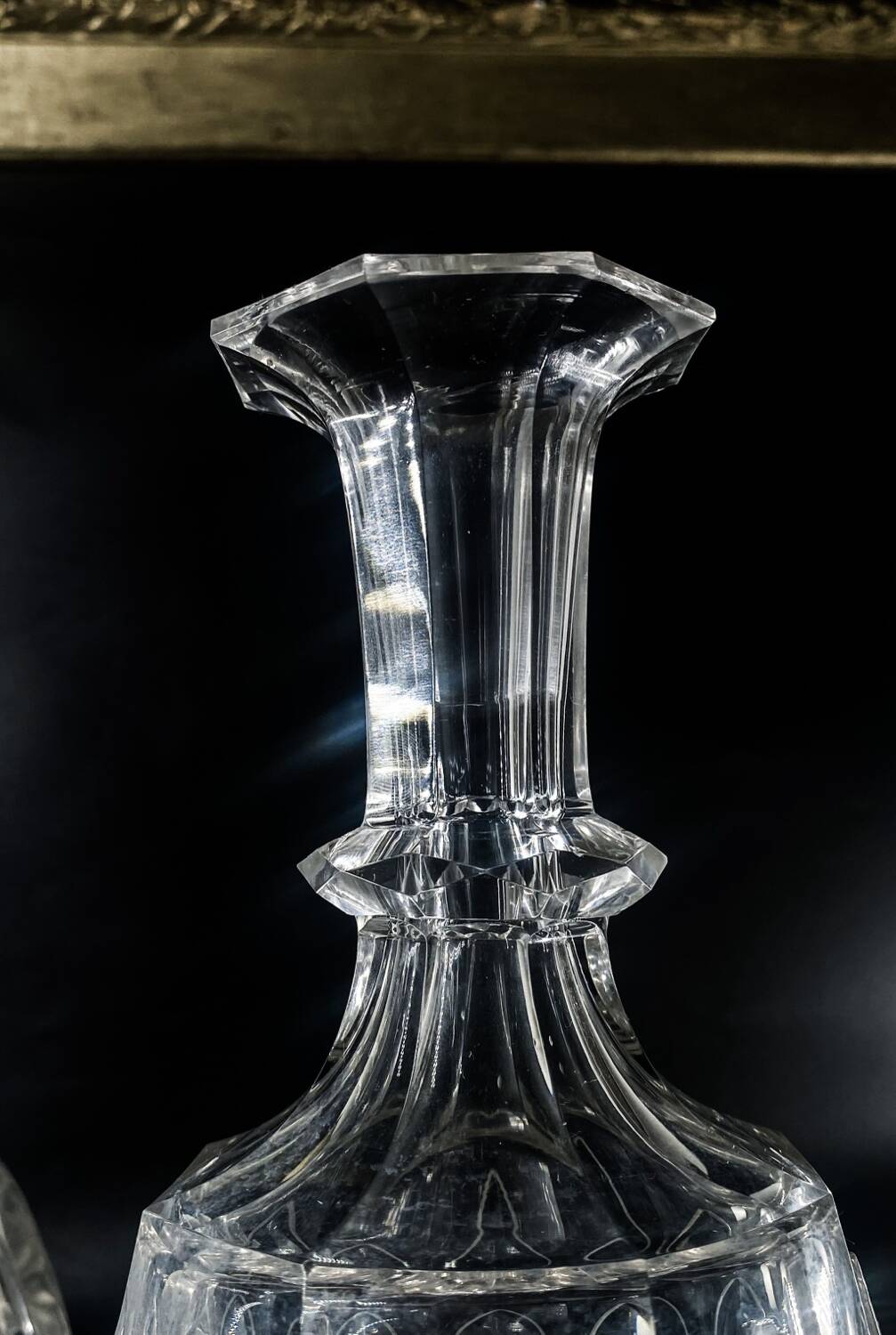 Two Le Creusot wine carafes (Baccarat) 19th century. Leaves