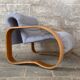 Fauteuil de salon moderne aux courbes ondulées du milieu du siècle par Jan Bocan, République tchèque, années 1970